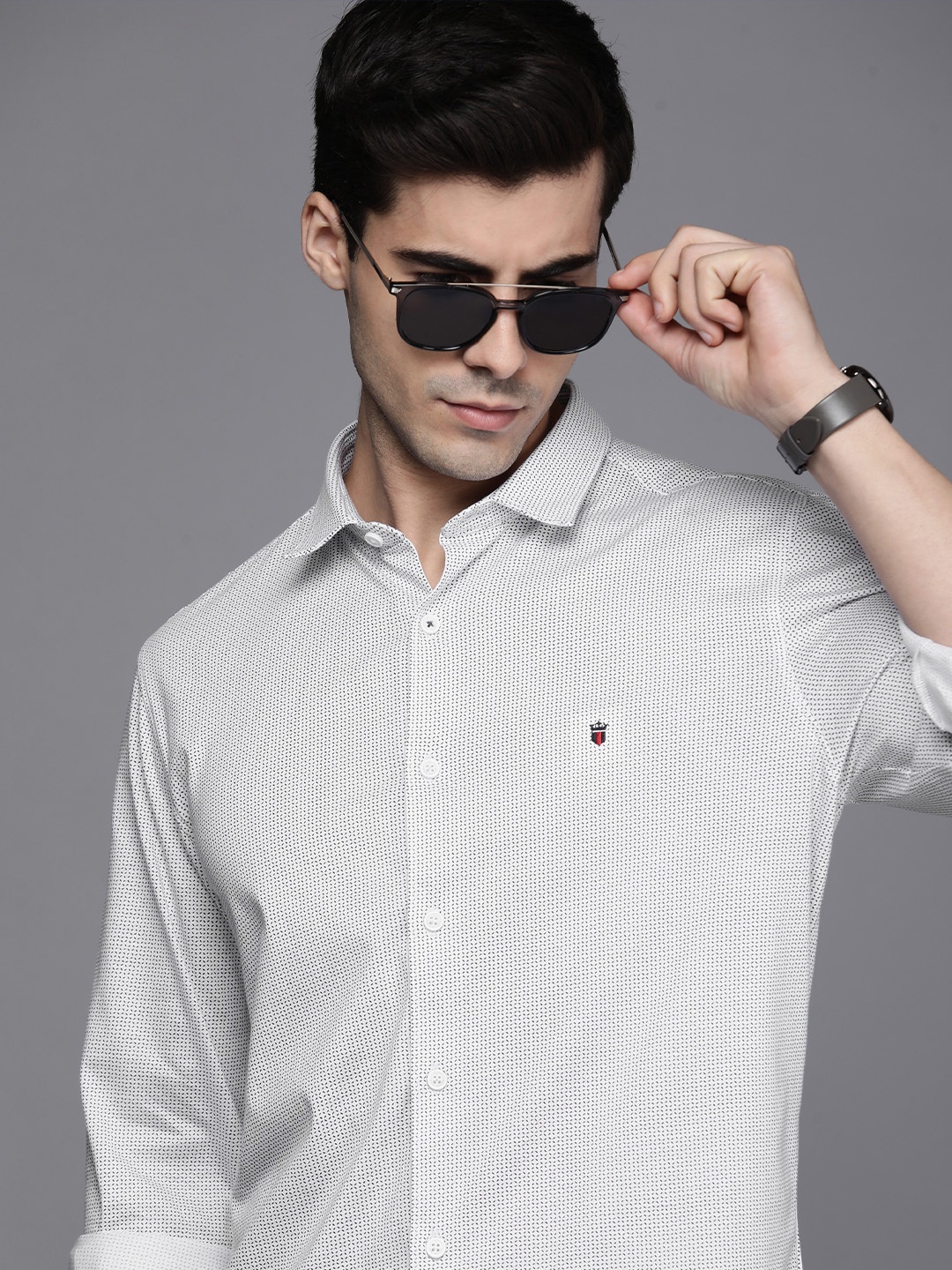 

Louis Philippe Sport Men White Printed Super Slim Fit Pure Cotton Casual Shirt