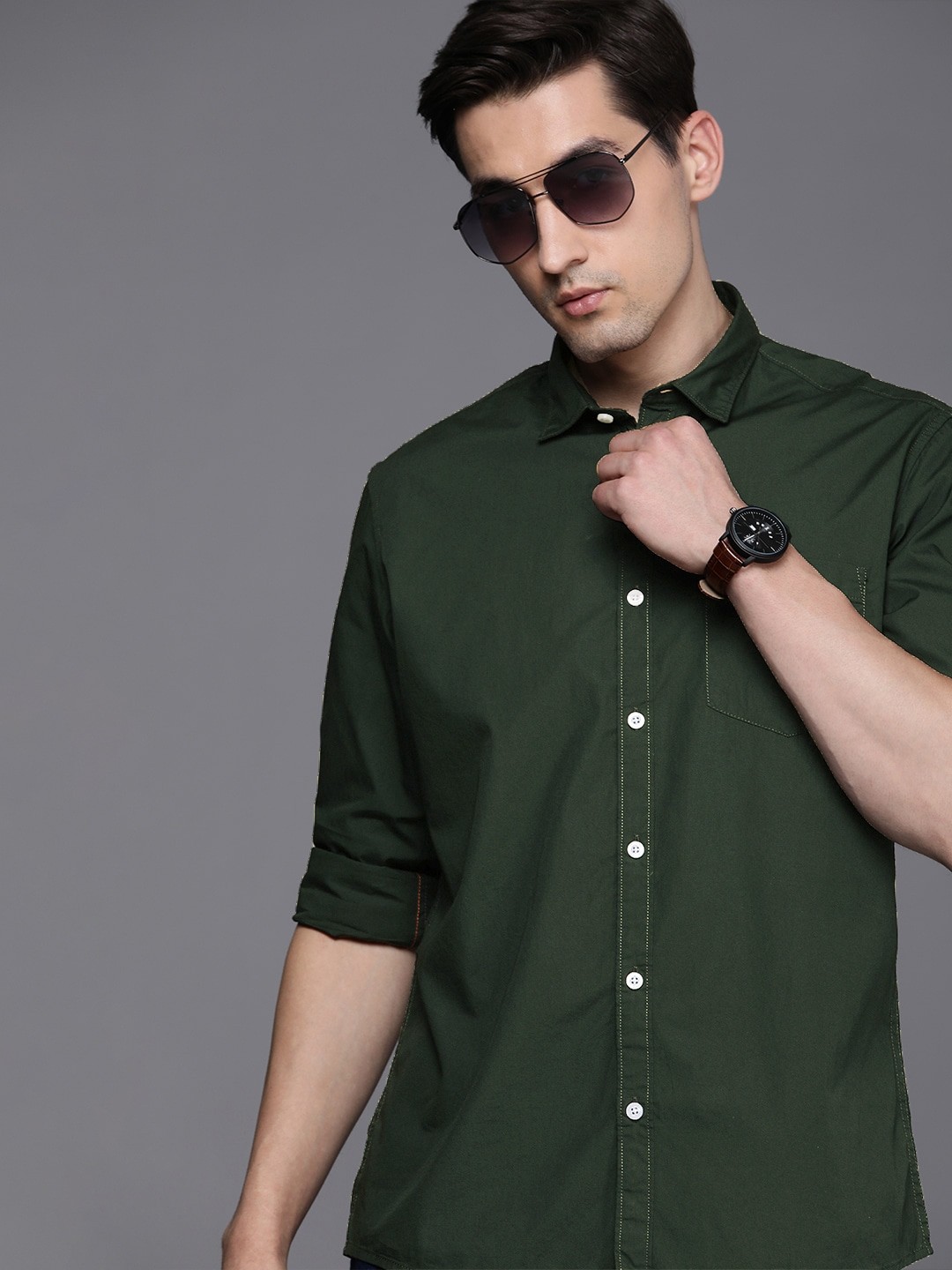 

Louis Philippe Jeans Men Green Solid Slim Fit Casual Pure Cotton Shirt