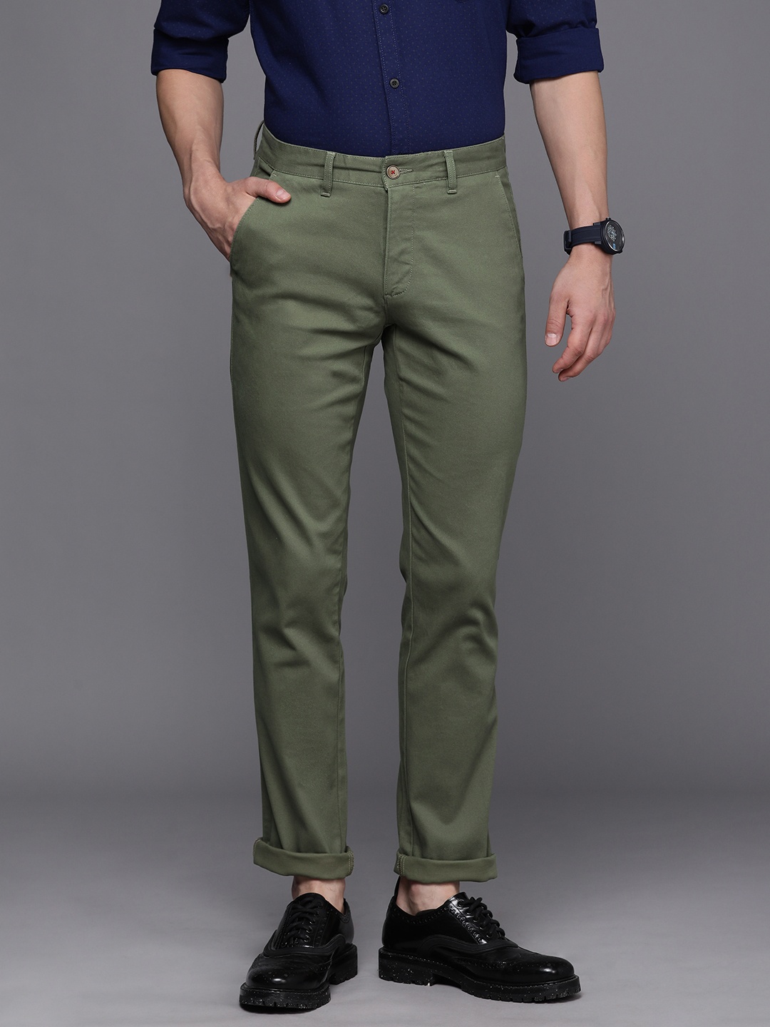 

Louis Philippe Sport Men Olive Green Solid Slim Fit Trousers