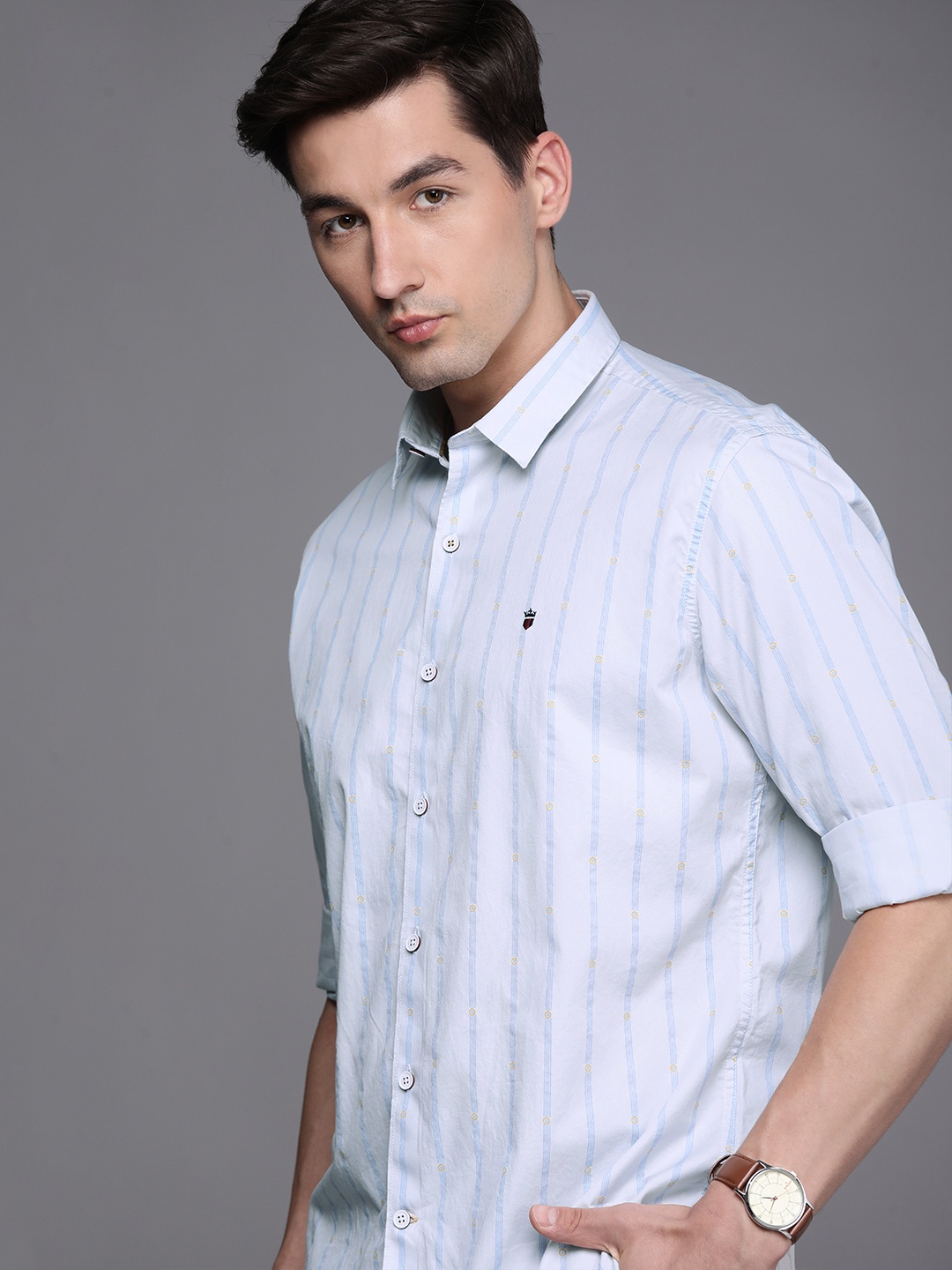 

Louis Philippe Sport Men Blue & White Slim Fit Striped Casual Pure Cotton Shirt