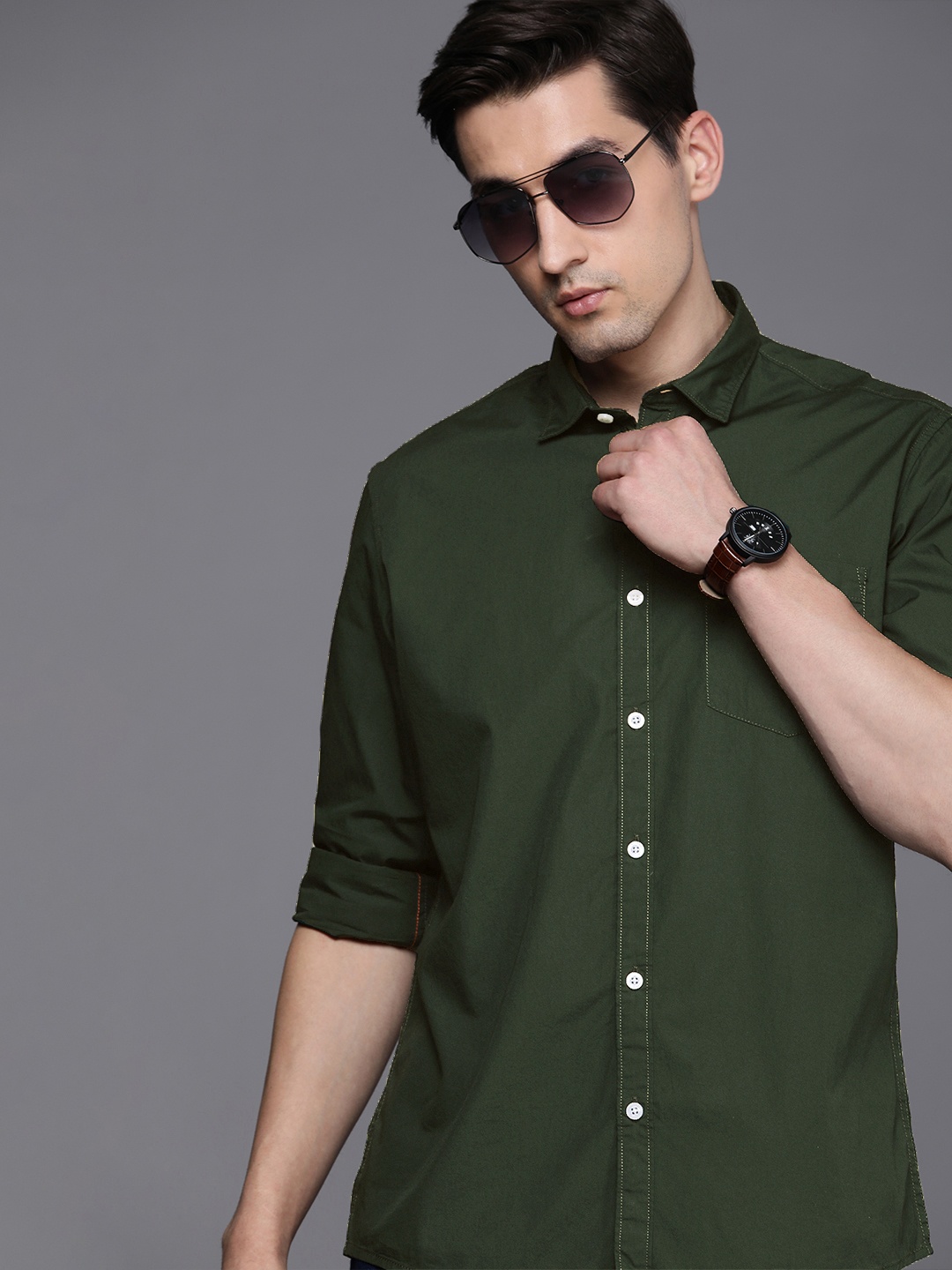

Louis Philippe Jeans Men Green Solid Slim Fit Casual Pure Cotton Shirt