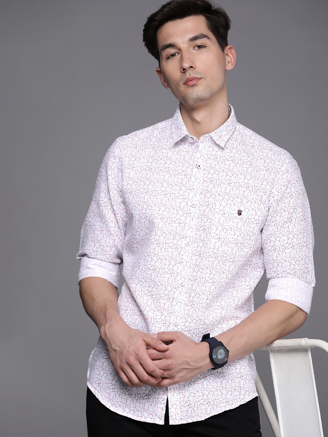 

Louis Philippe Sport Men White & Navy Blue Slim Fit Printed Casual Pure Cotton Shirt