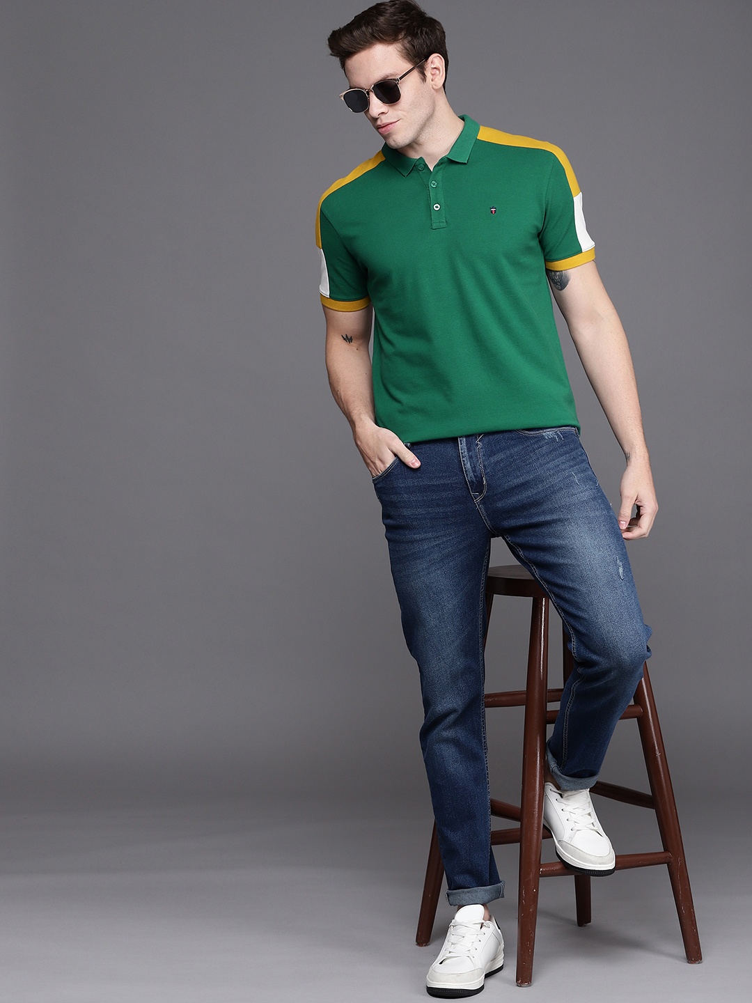 

Louis Philippe Jeans Men Green Polo Collar Pure Cotton T-shirt