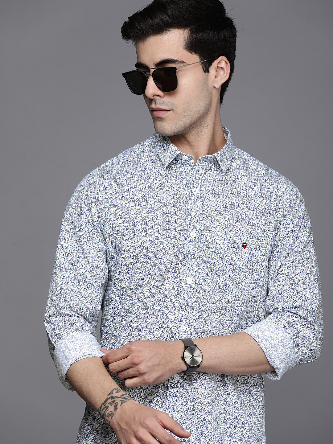 

Louis Philippe Sport Men White & Blue Super Slim Fit Printed Pure Cotton Casual Shirt