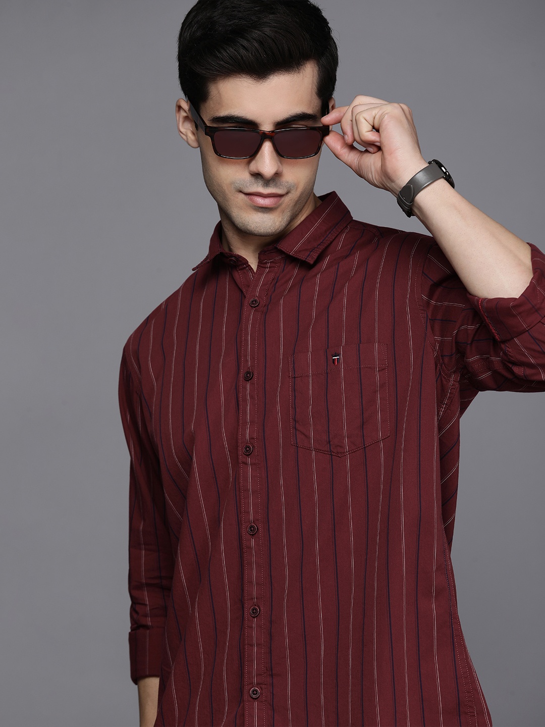 

Louis Philippe Jeans Men Maroon Slim Fit Striped Pure Cotton Casual Shirt