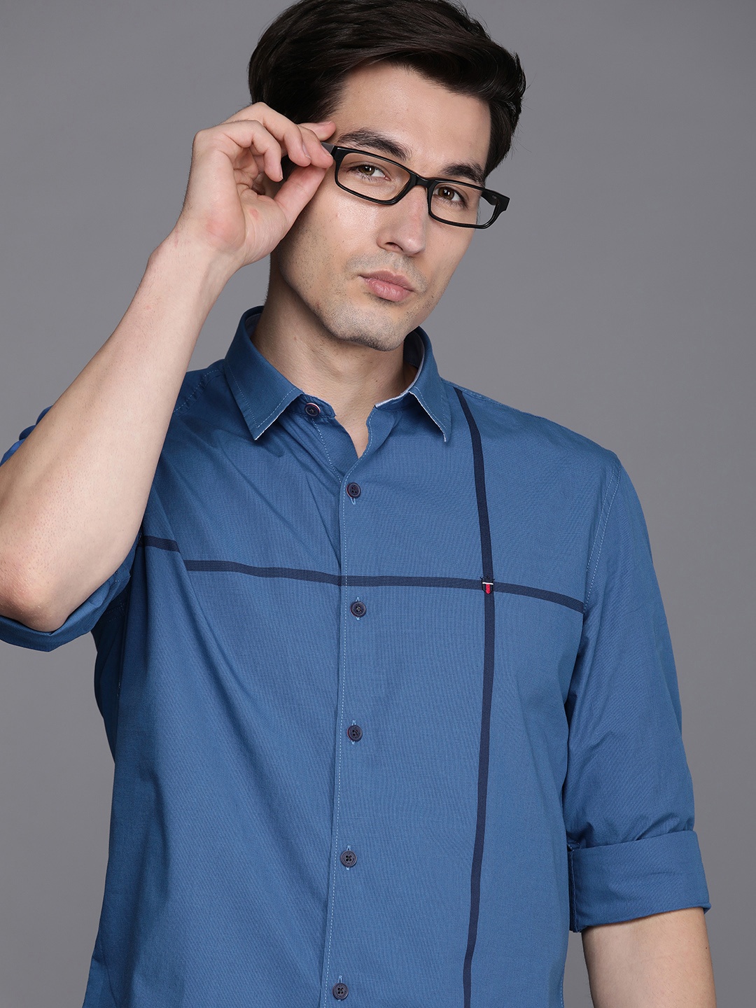 

Louis Philippe Sport Men Blue Super Slim Fit Striped Pure Cotton Casual Shirt