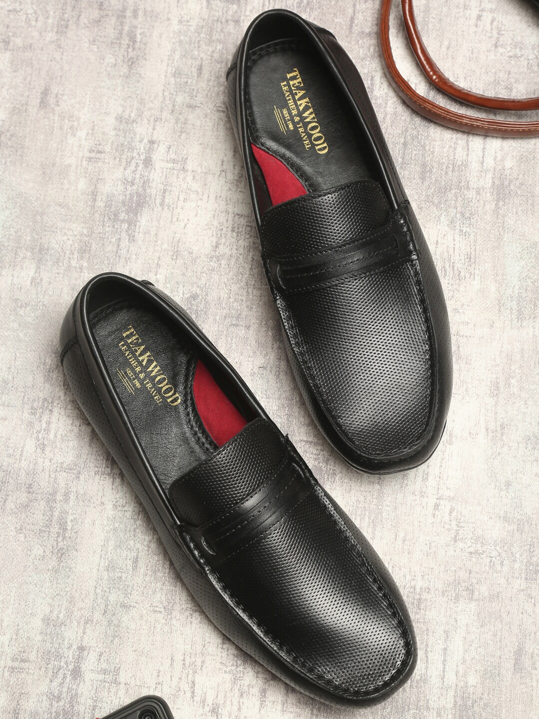 

Teakwood Leathers Men Black Textured Leather Formal Loafers