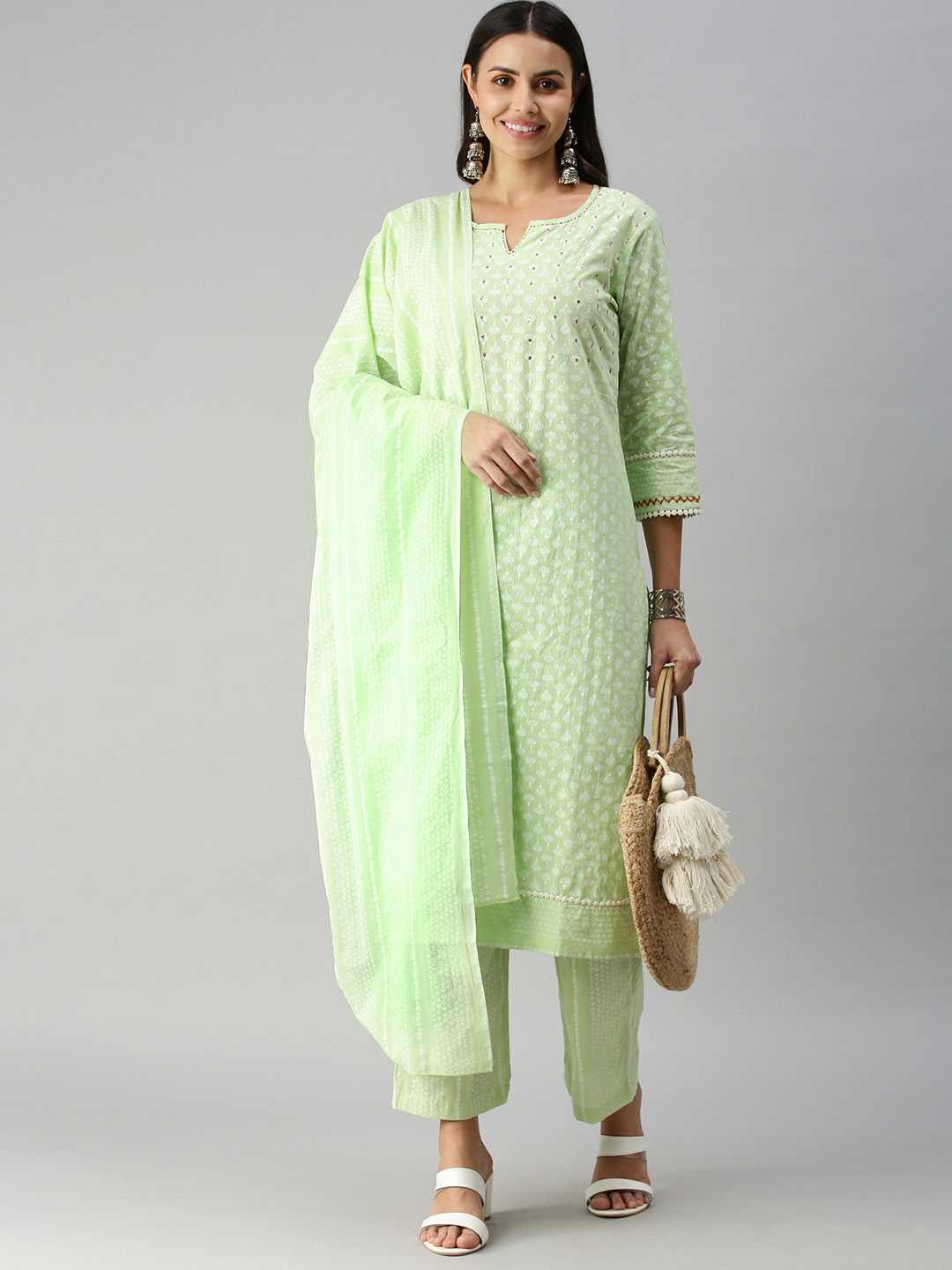 

SHOWOFF Women Green Ethnic Motifs Embroidered Sequinned Kurta With Trousers & Dupatta