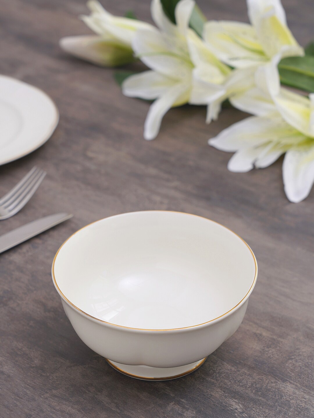 

Pure Home and Living Set Of 2 White Solid Porcelain Bowls