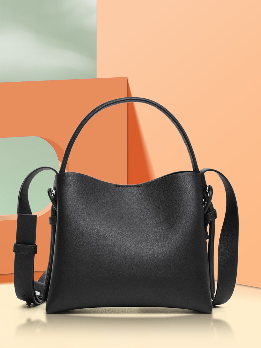 

MANGO Black Solid Handheld Bag