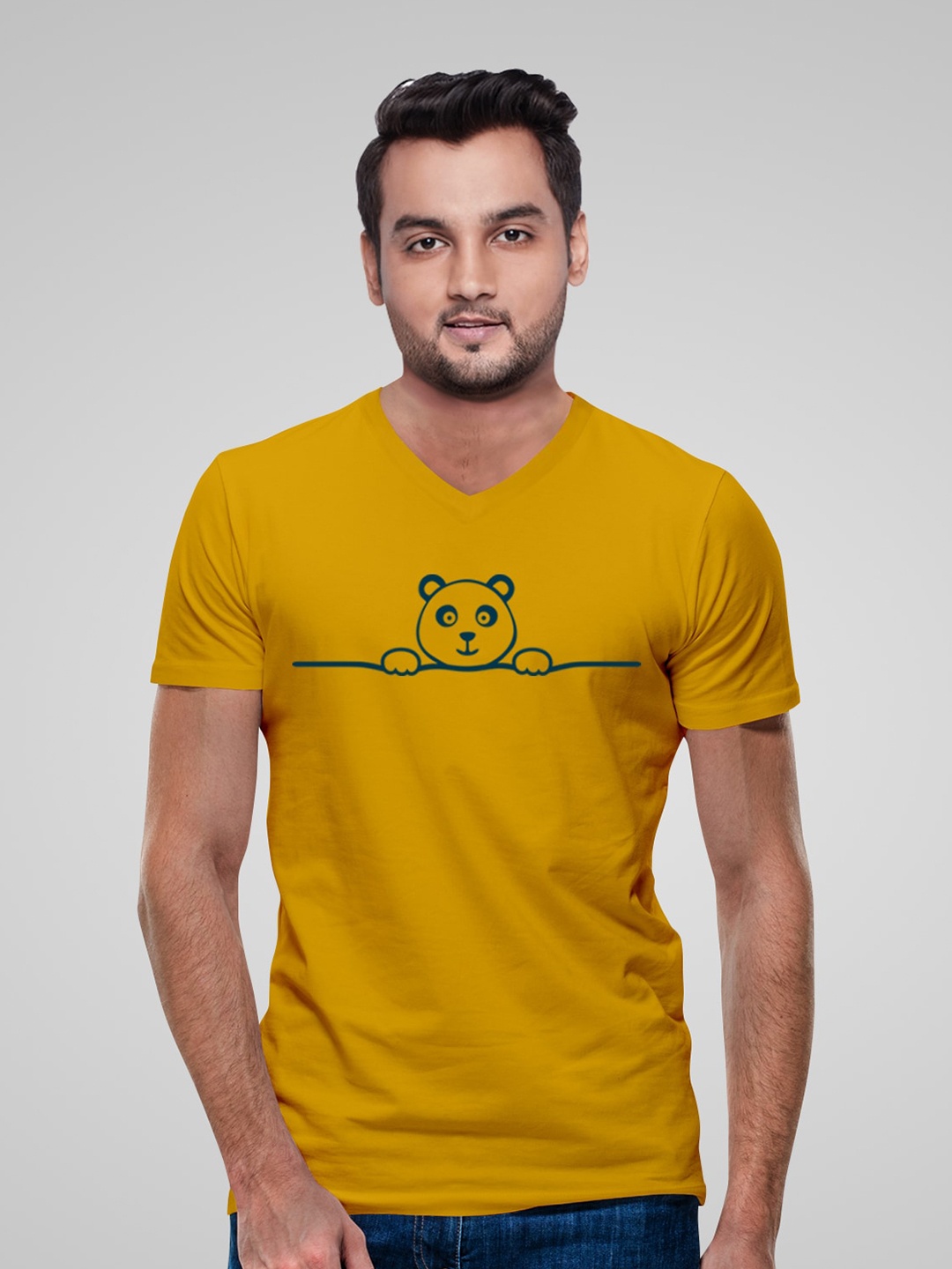

Pootlu Men Yellow Printed V-Neck T-shirt