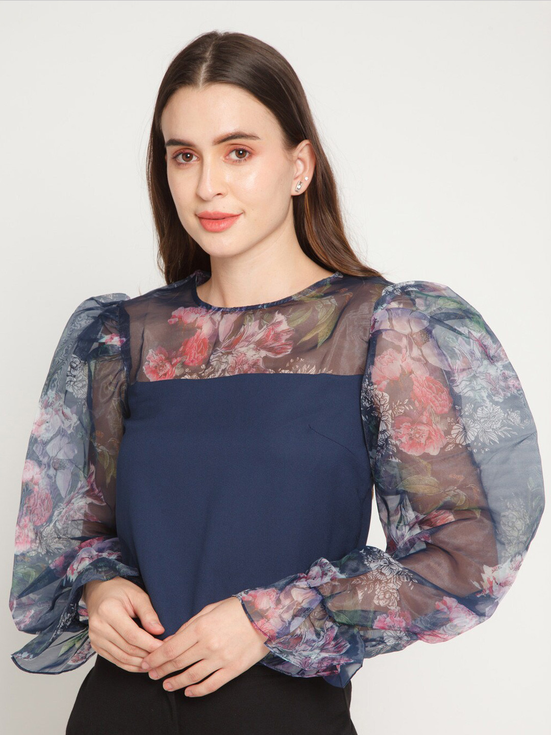 

Zink London Blue Floral Printed Puff Sleeve Top