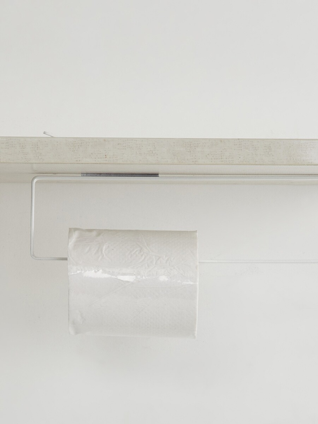 

Home Centre Mattle Off White Solid Metal Shelf Roll Holder