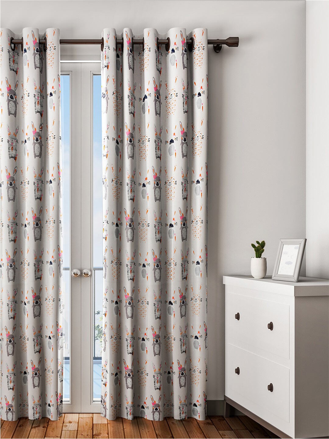 

URBAN DREAM Grey & Pink Quirky Door Curtain