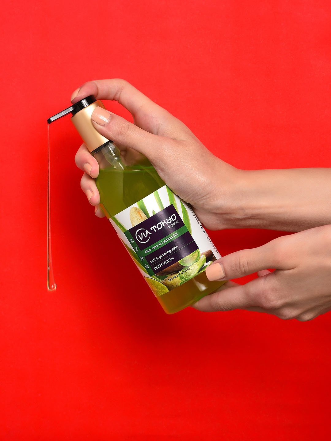 

VIA TOKYO ORGANIC Lemon Oil & Aloe Vera Body Wash 285 ml, Green