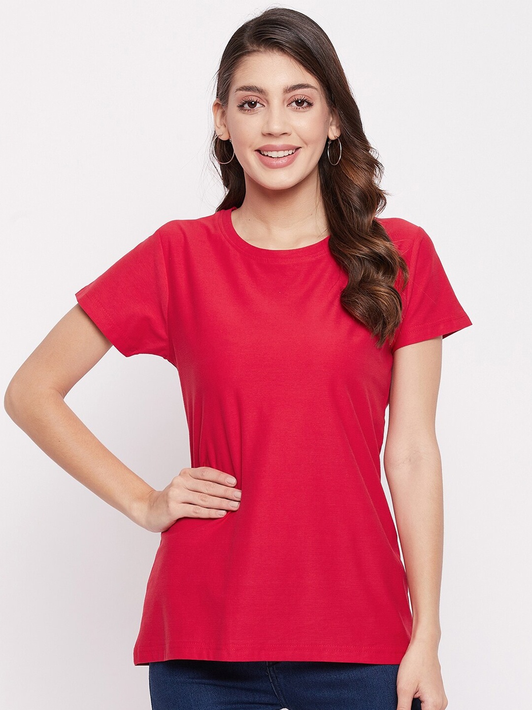 

Okane Women Red Solid T-shirt
