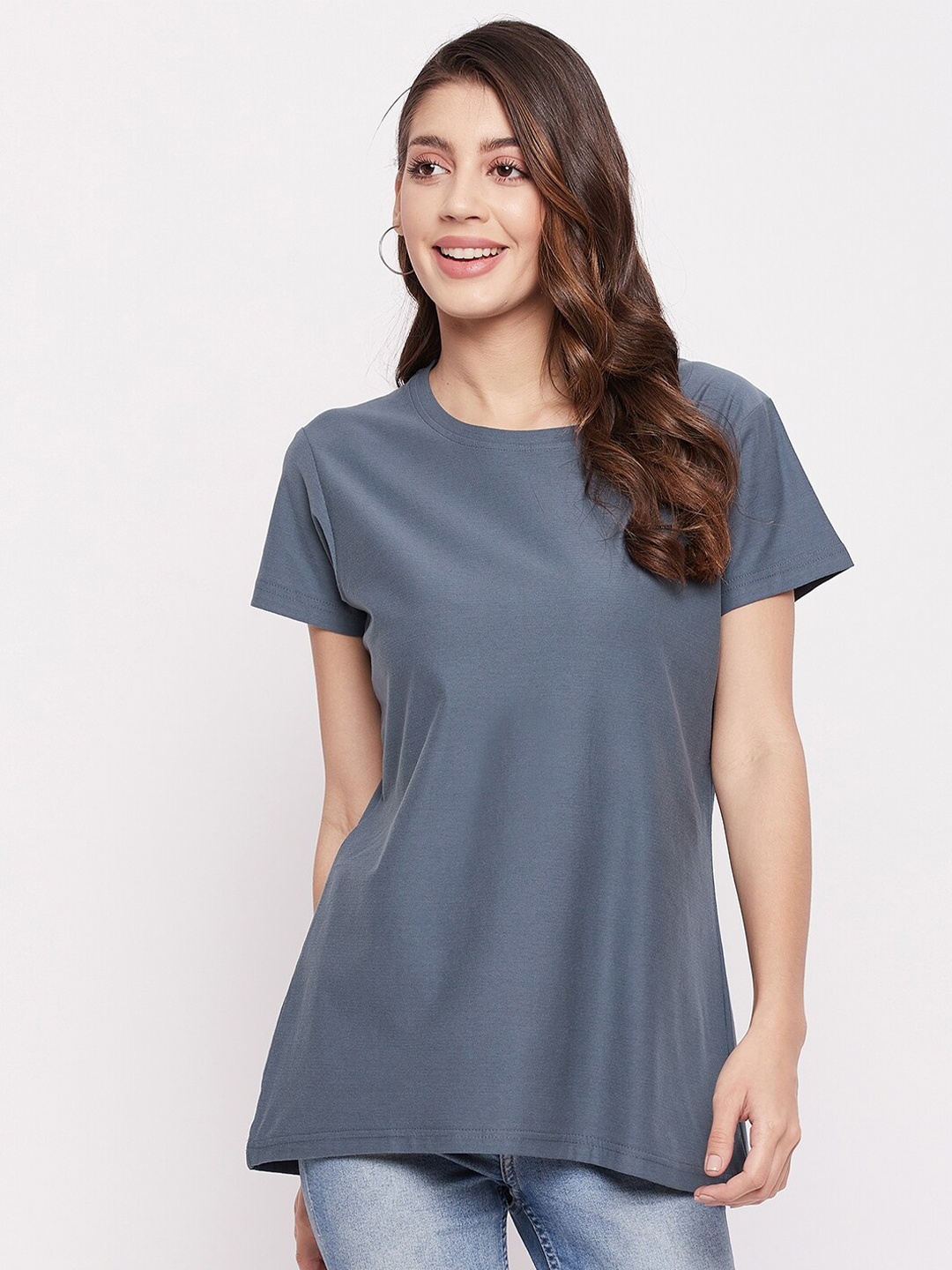 

Okane Women Blue Solid T-shirt