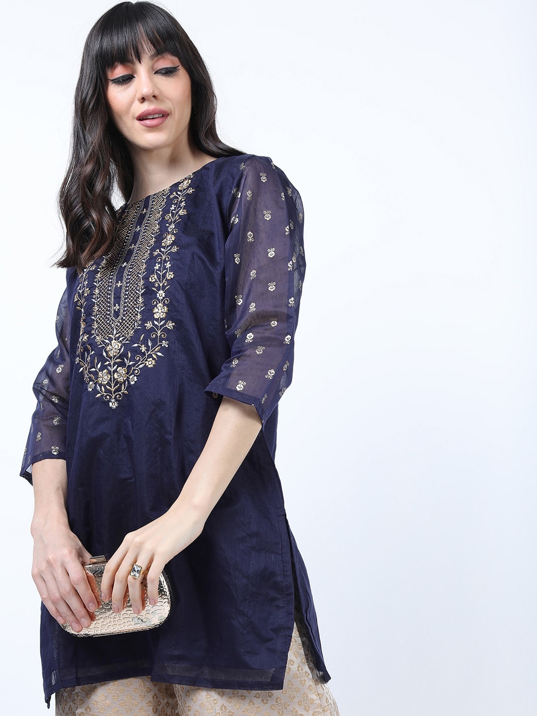 

Vishudh Blue Floral Embroidered Kurta