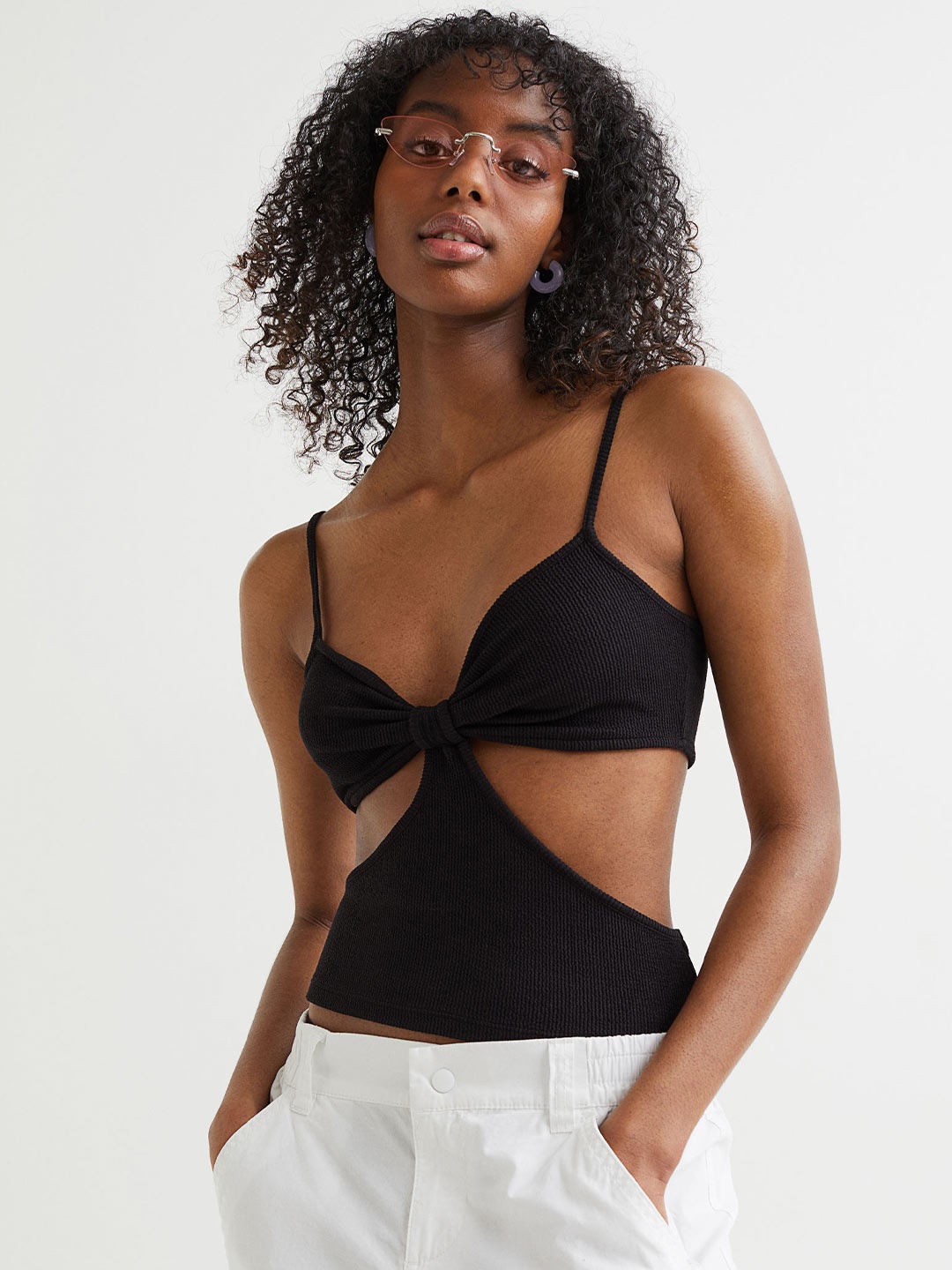 

H&M Black Solid Crinkled Cut-Out Top