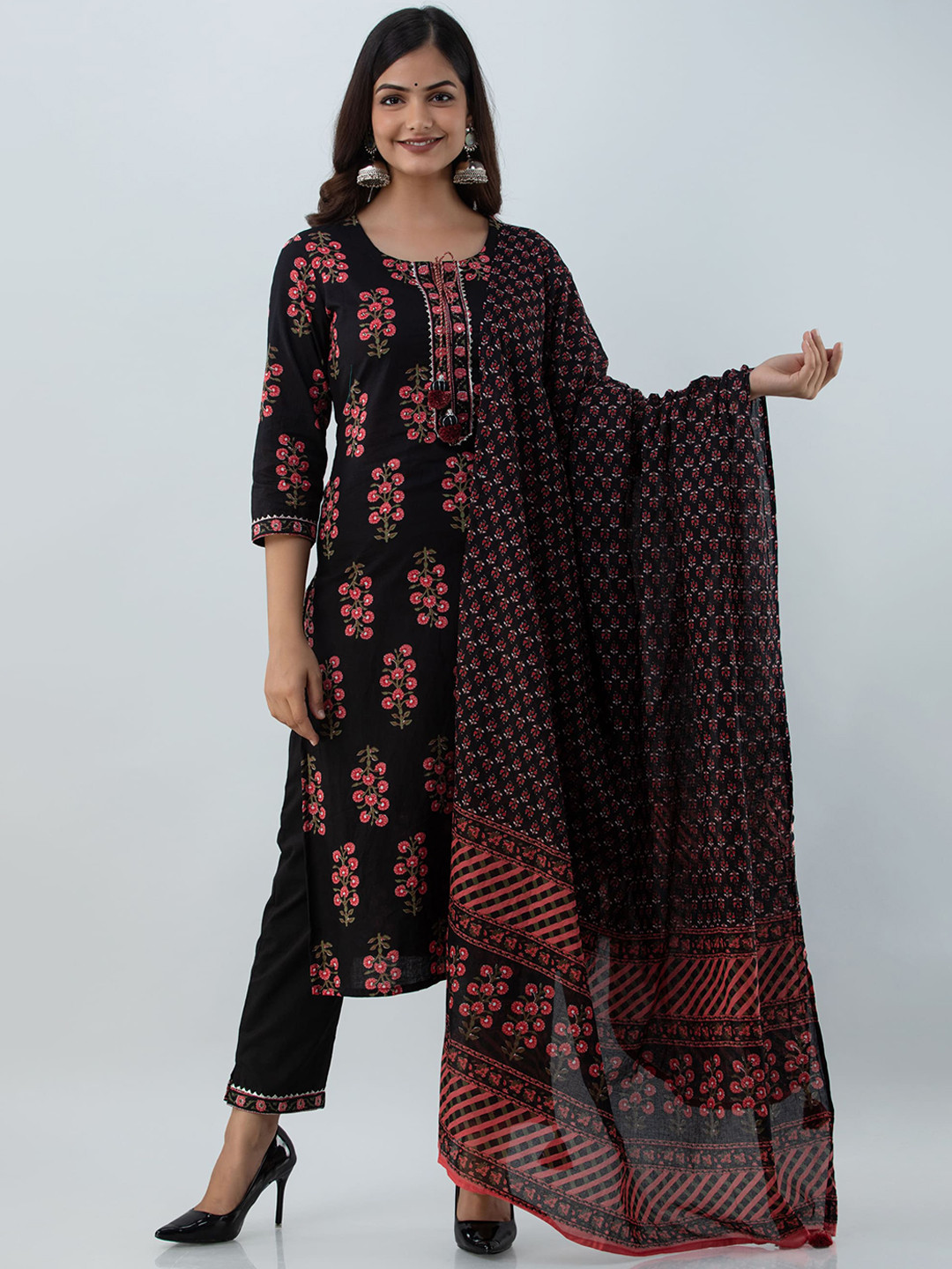 

GULMOHAR JAIPUR Women Black & Red Printed Pure Cotton Kurta With Trousers & Dupatta