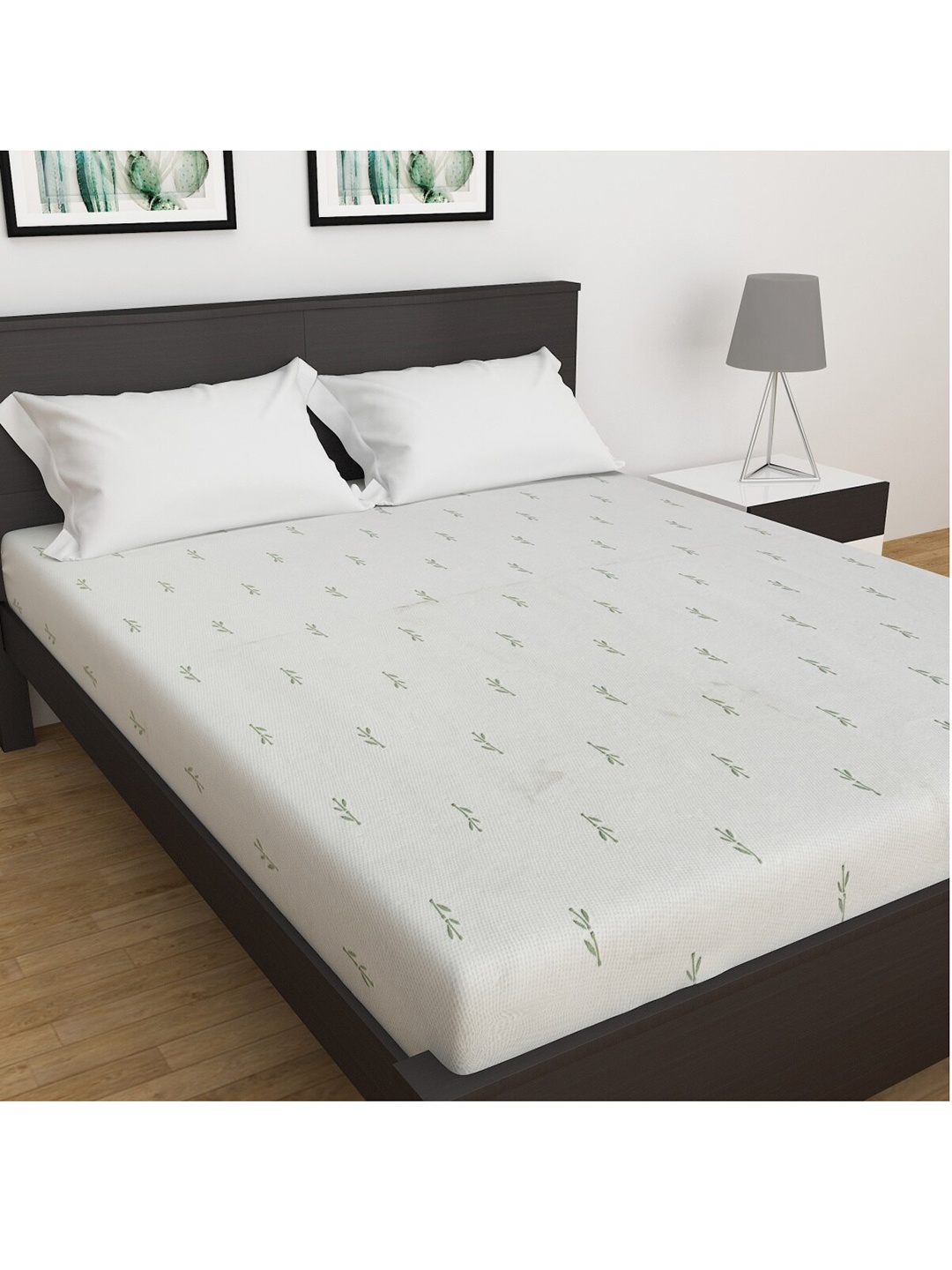 

Home Centre White Printed Queen Mattress Protector