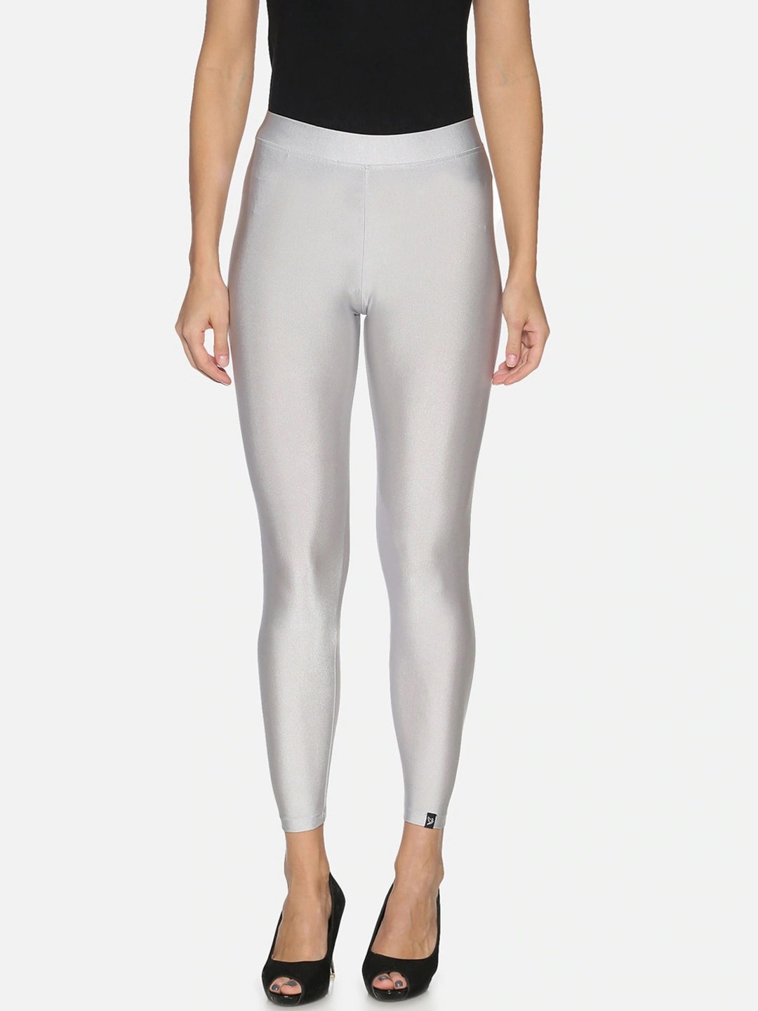 

TWIN BIRDS Women Silver-Toned Solid Comfort-Fit Ankle-Length Shimmer Leggings