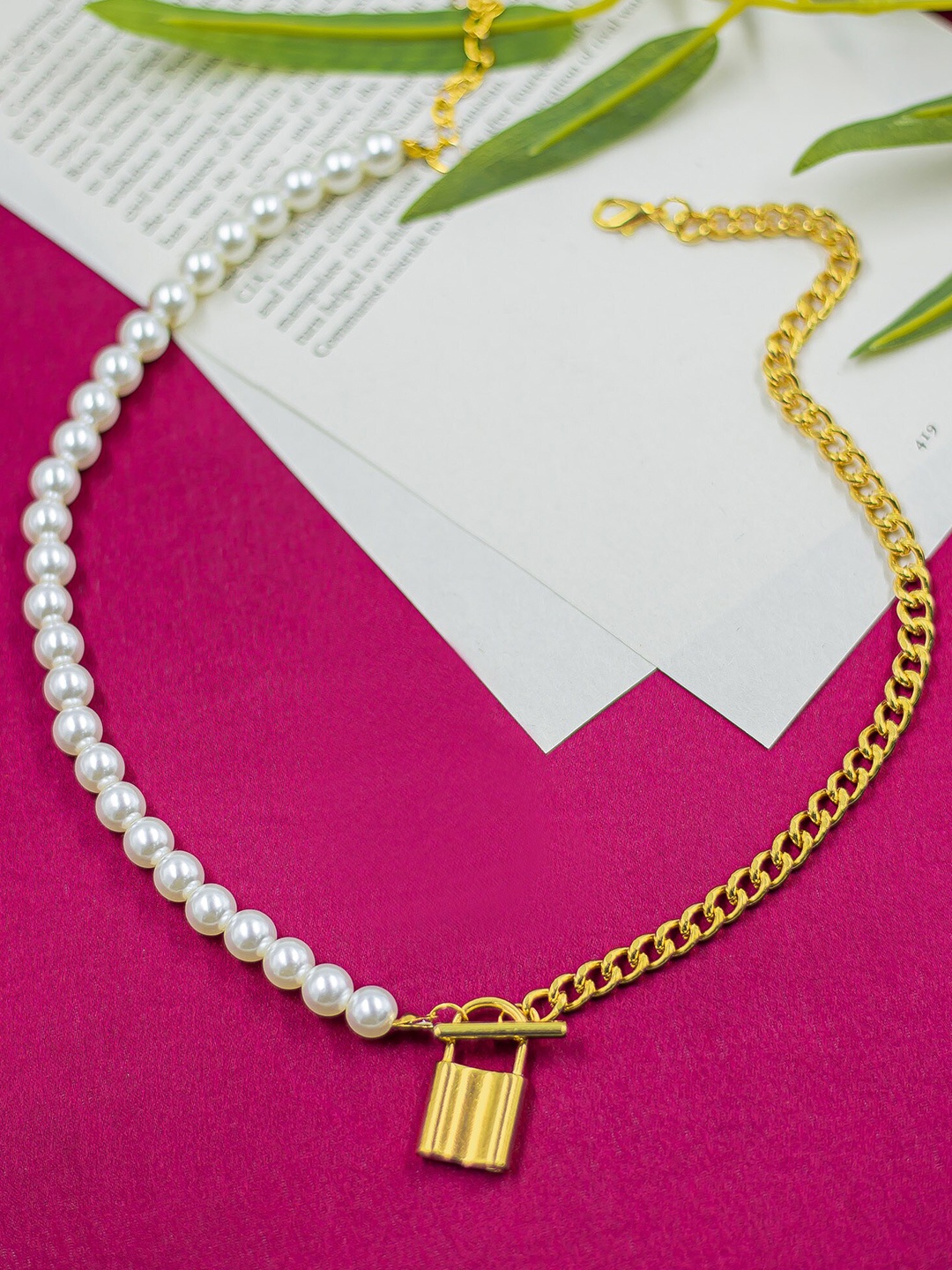 

Bellofox Gold-Toned & White Duo Lock Chain