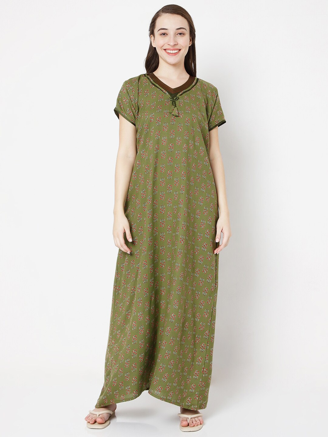 

SALWAR STUDIO Green Printed Maxi Nightdress