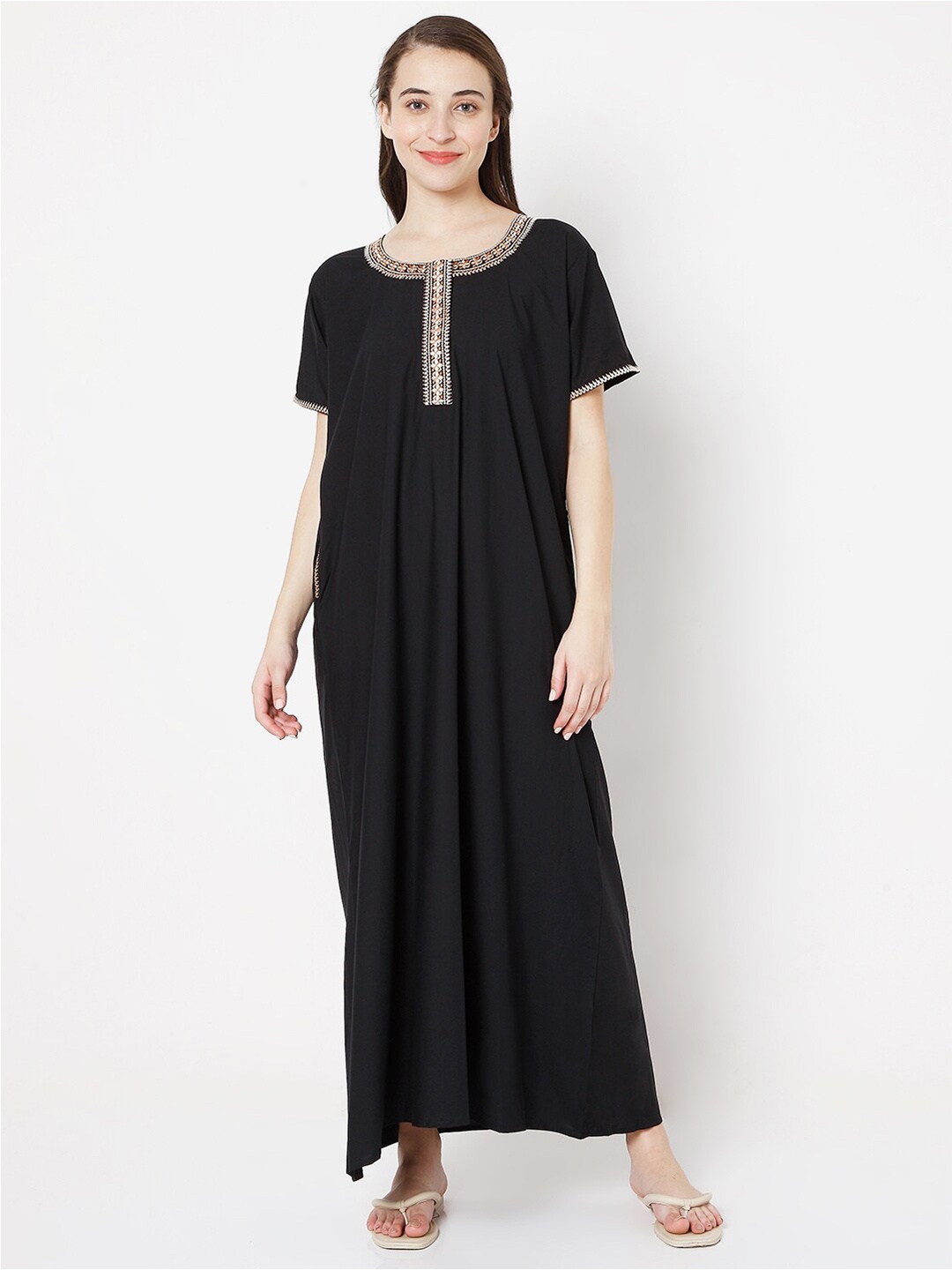 

SALWAR STUDIO Black Embroidered Maxi Nightdress