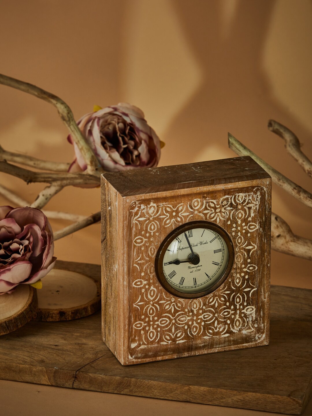 

Fabindia Beige & Brown Printed Contemporary Table Clock