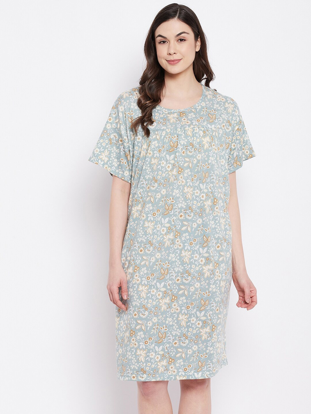 

Camey Women Green & White Printed Nightdress