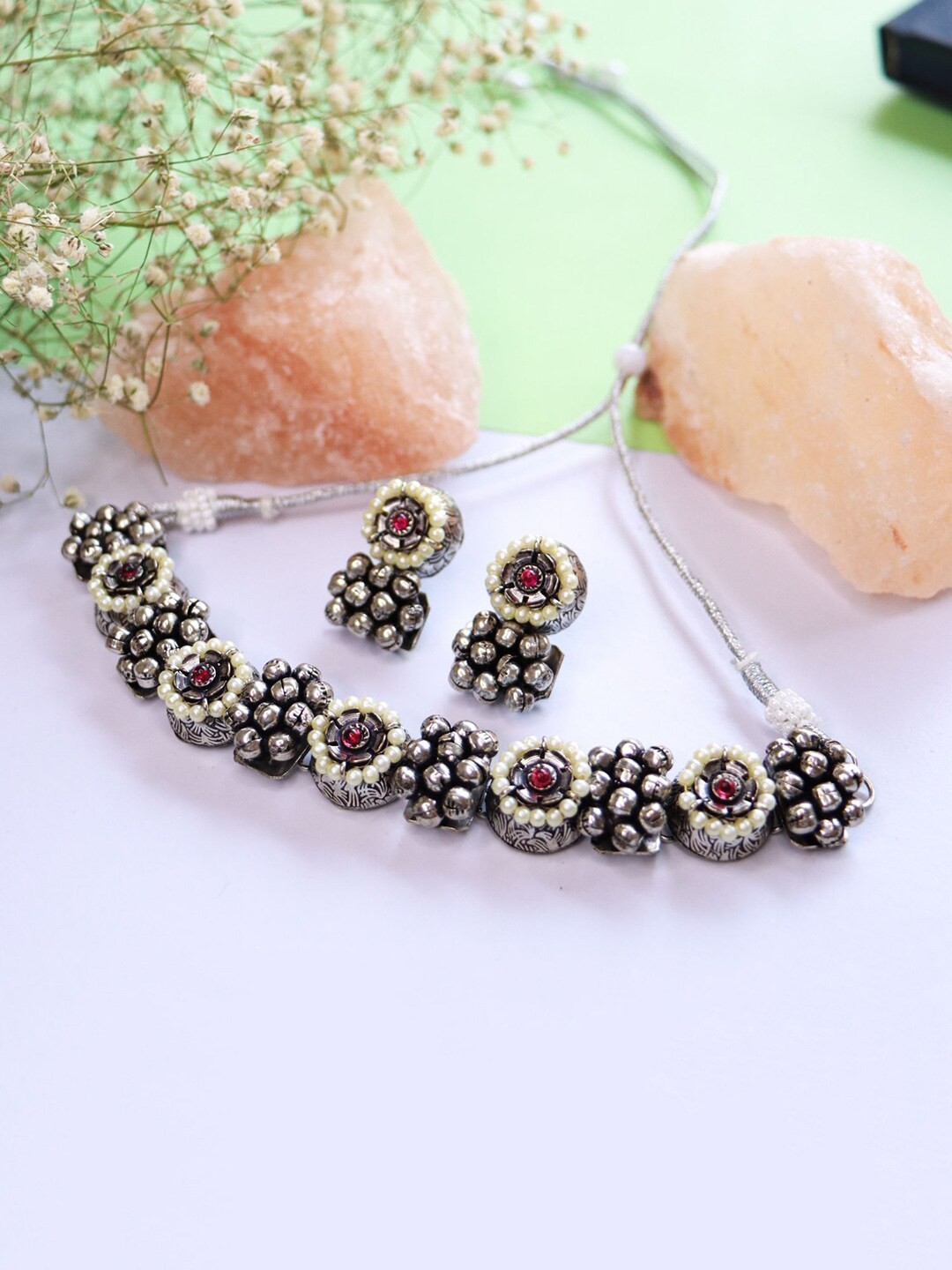 

I Jewels Women Silver-Plated Oxidized Choker Jewellery Set
