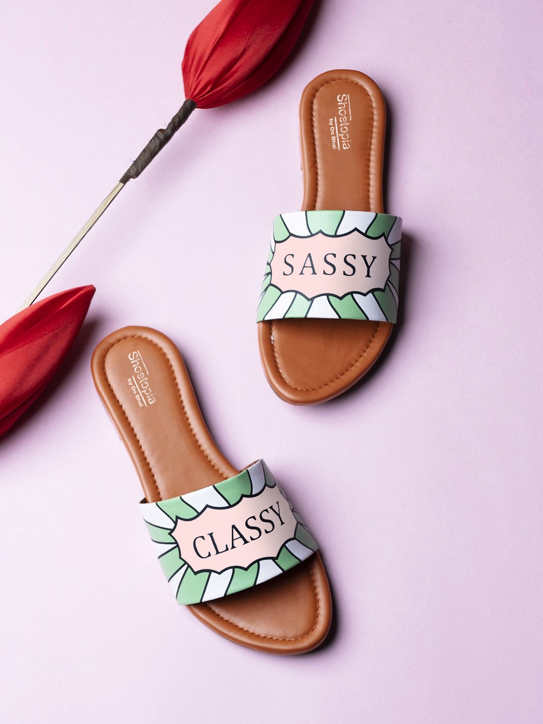 

Shoetopia Girls Green & White Printed Open Toe Flats