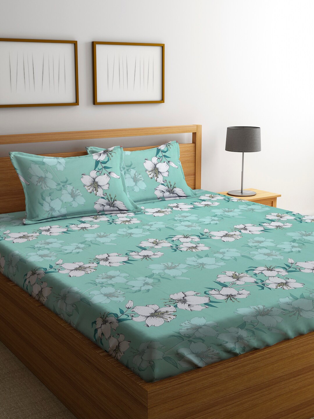 

KLOTTHE Green & White Floral 210 TC King Bedsheet with 2 Pillow Covers