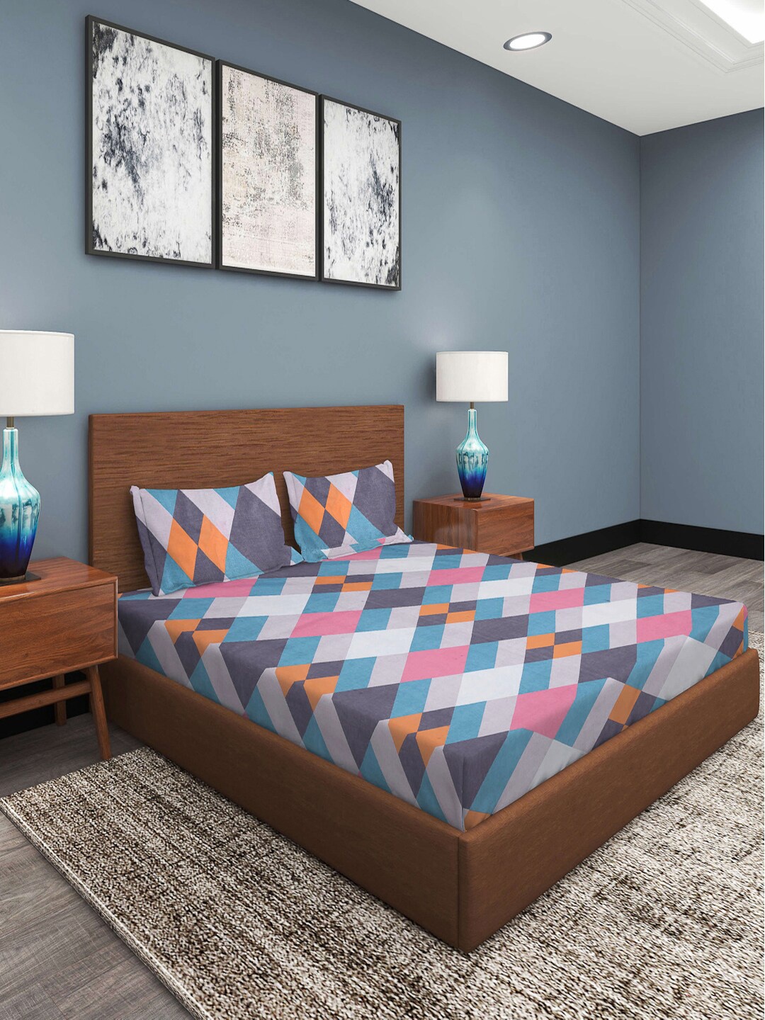 

KLOTTHE Pink & White Geometric 210 TC King Bedsheet with 2 Pillow Covers