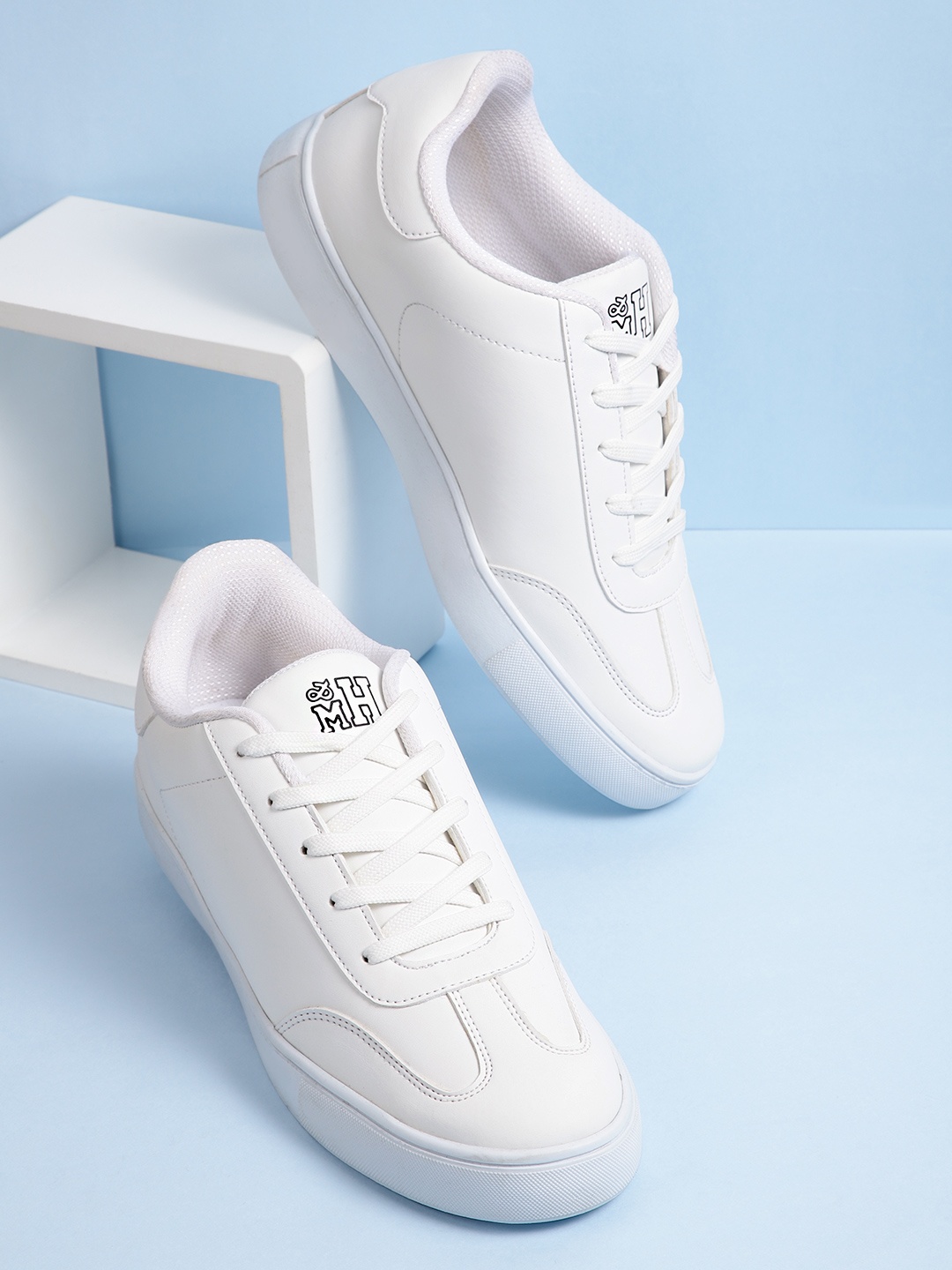 

Mast & Harbour Men White Solid Sneakers