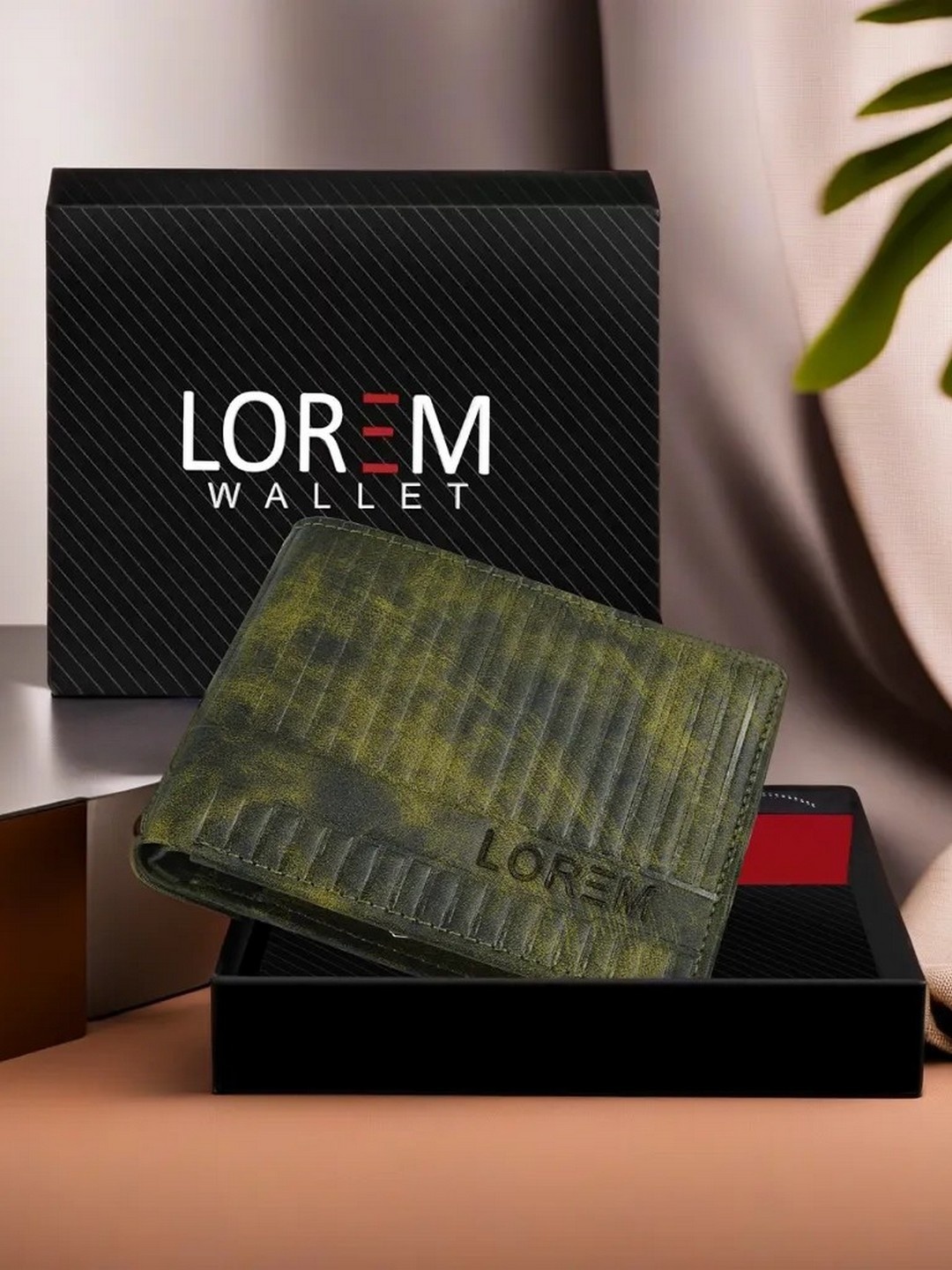 

LOREM Men Green Textured PU Two Fold Wallet