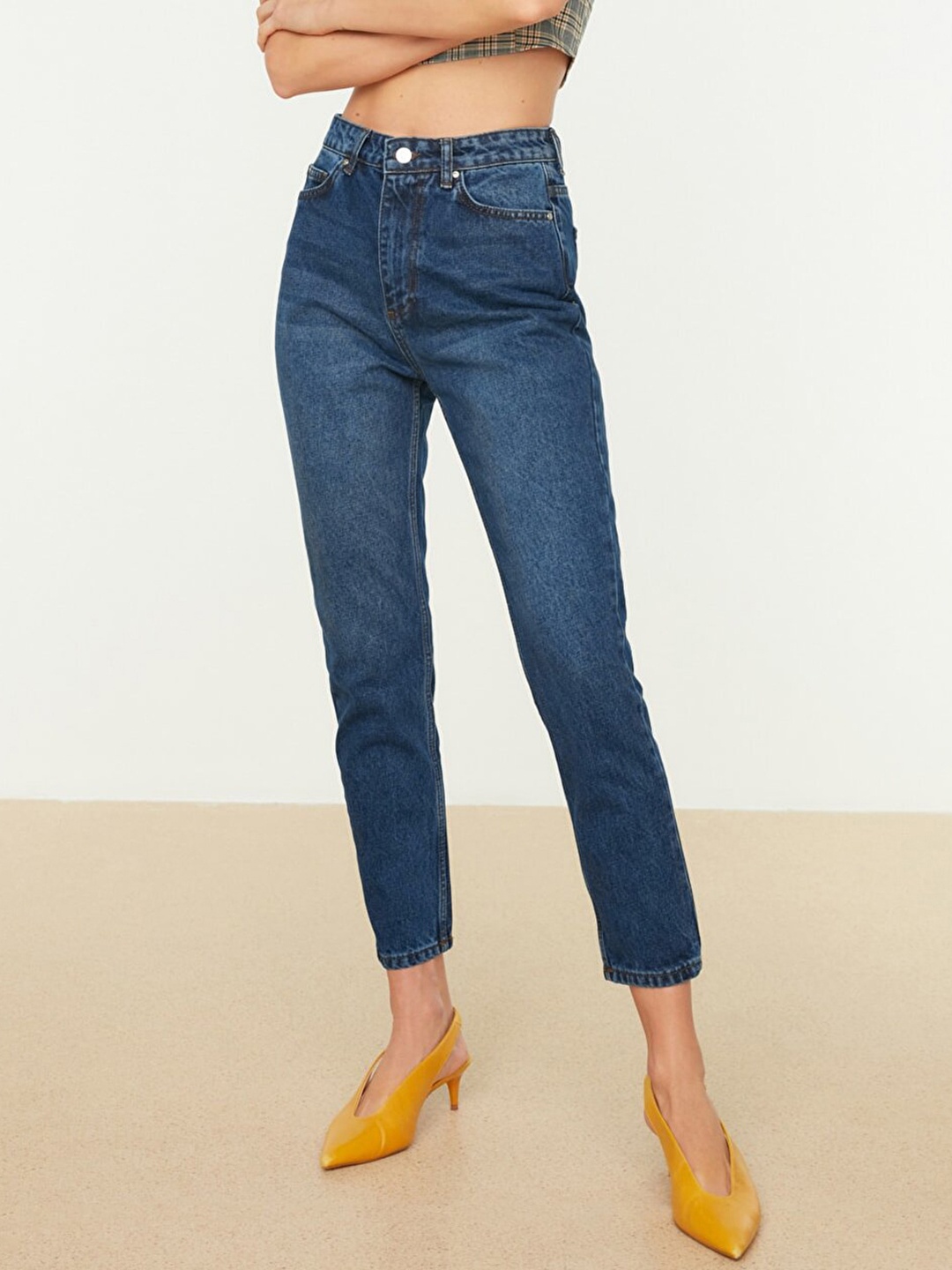 

Trendyol Women Blue High-Rise Light Fade Jeans