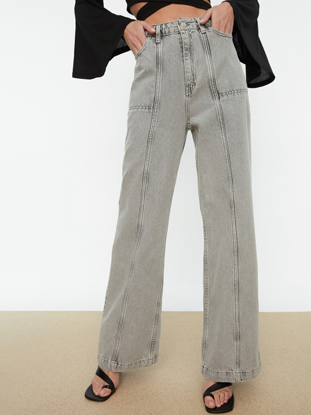 

Trendyol Women Grey Solid Pure Cotton Wide Leg Jeans