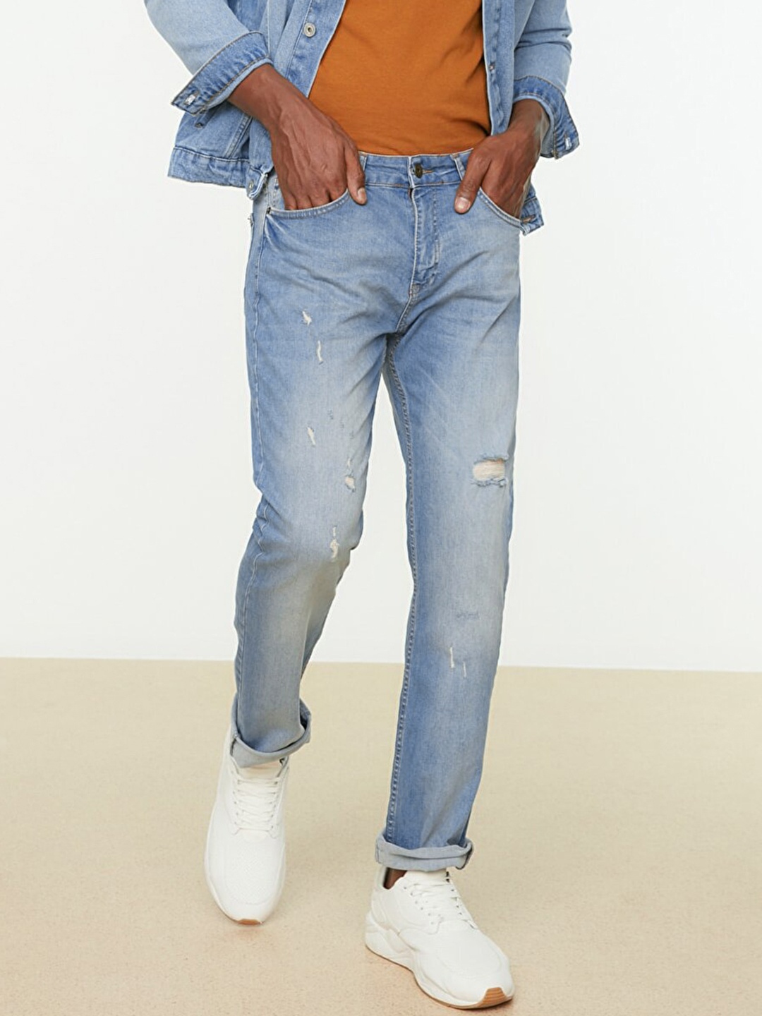 

Trendyol Men Blue Skinny Fit Heavy Fade Stretchable Jeans