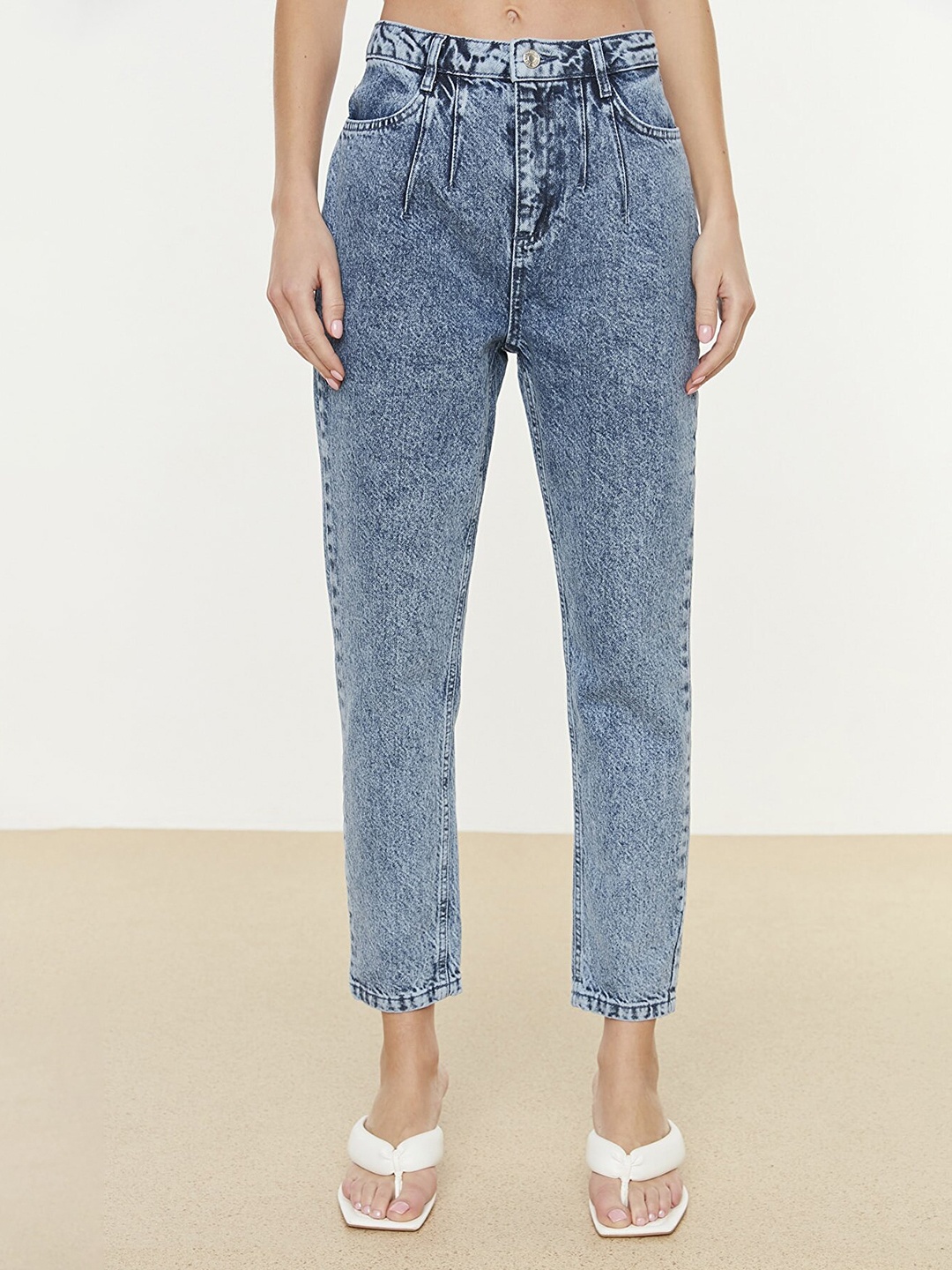 

Trendyol Women Blue High-Rise Light Fade Jeans