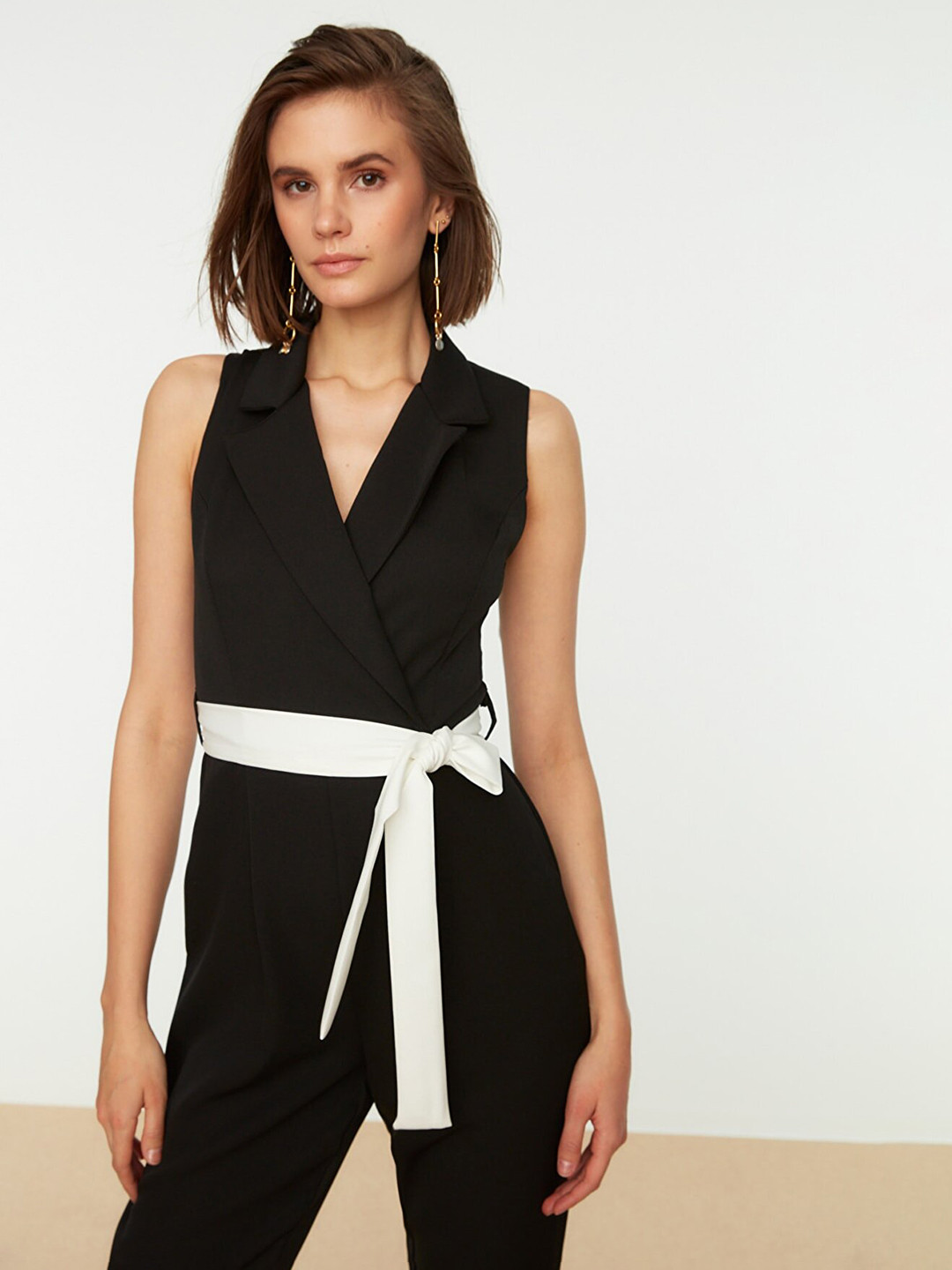 

Trendyol Black Basic Jumpsuit