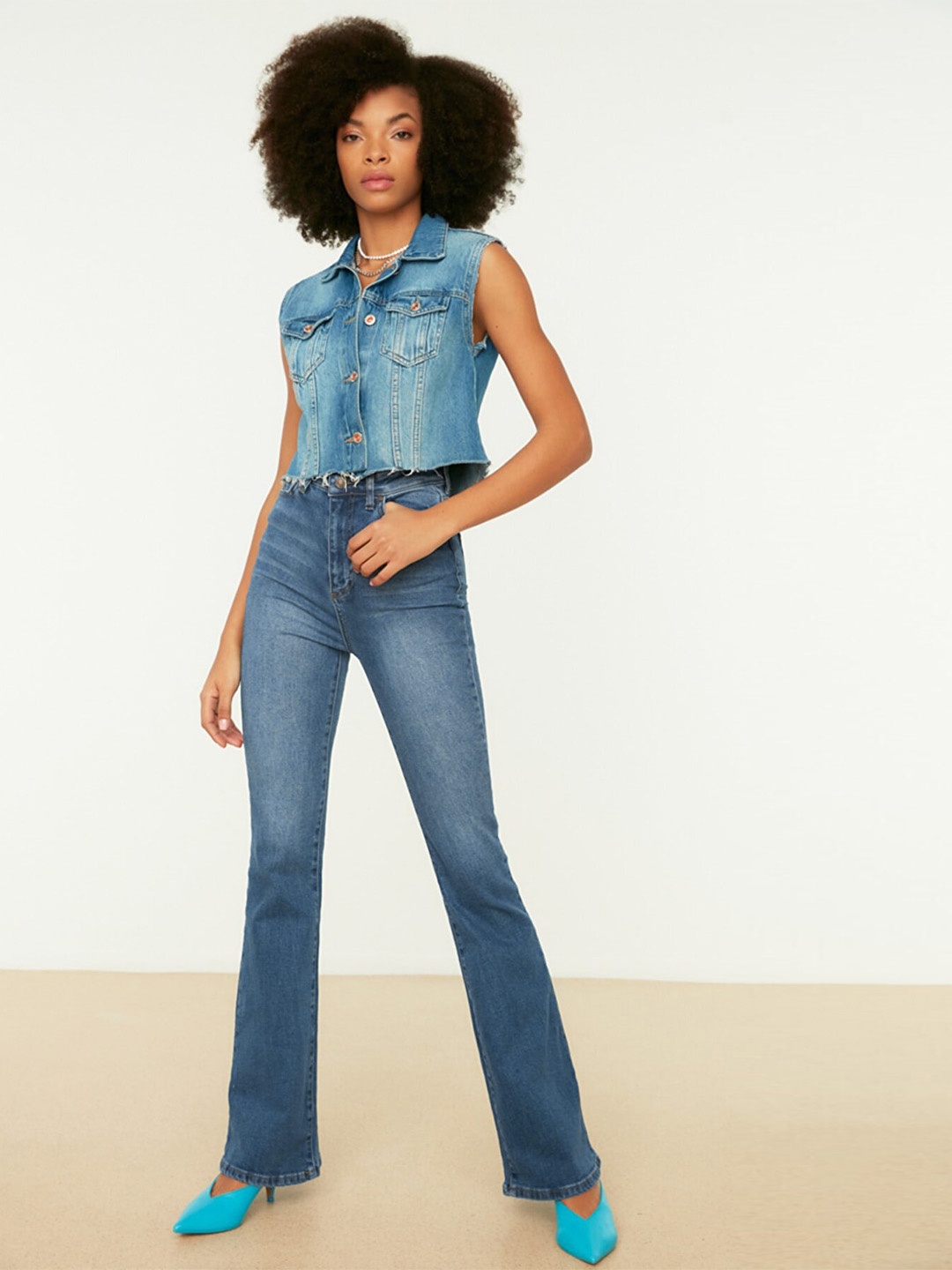 

Trendyol Women Blue Flared High-Rise Light Fade Stretchable Jeans
