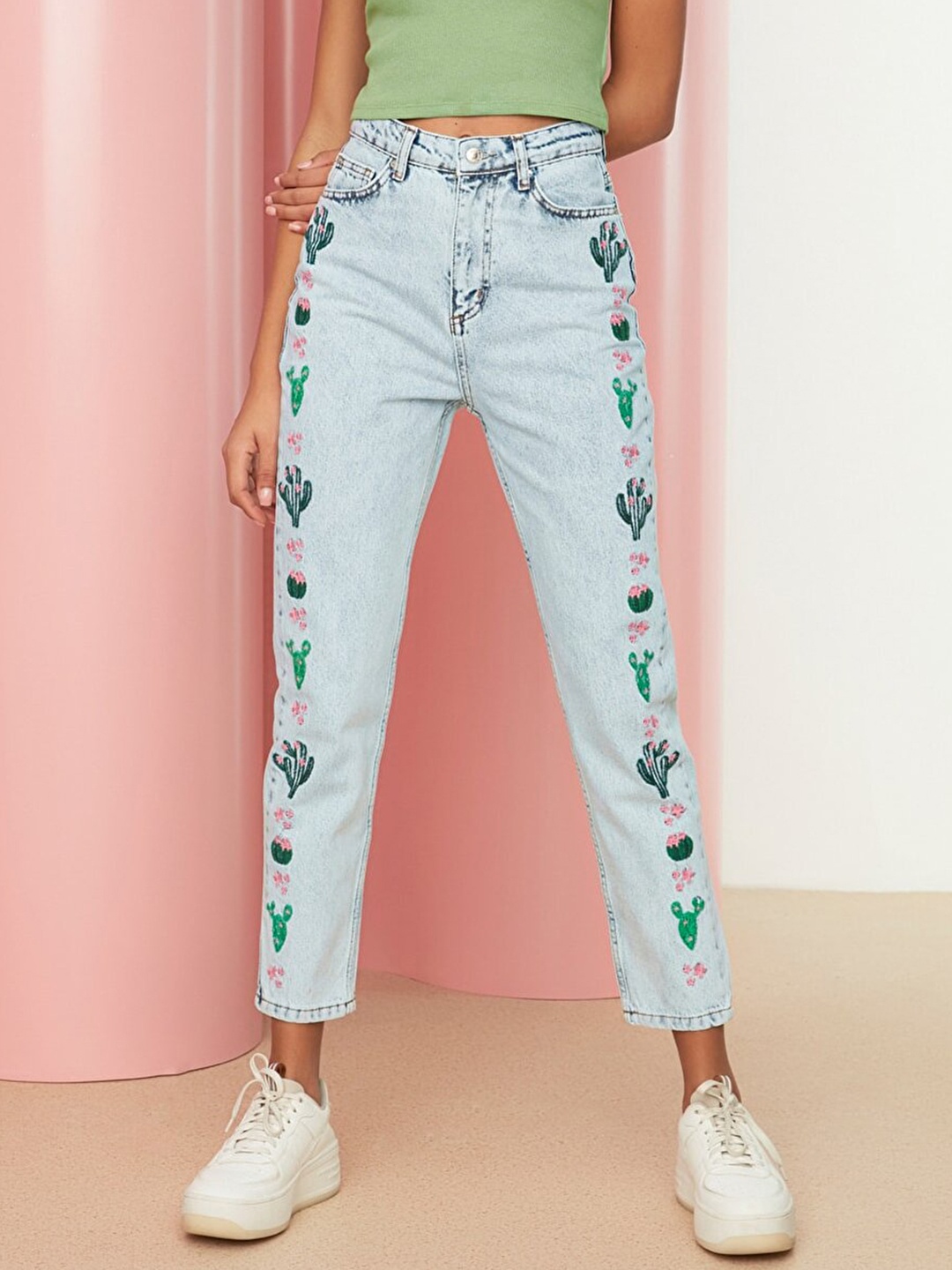 

Trendyol Women Blue High-Rise Embroidered Jeans