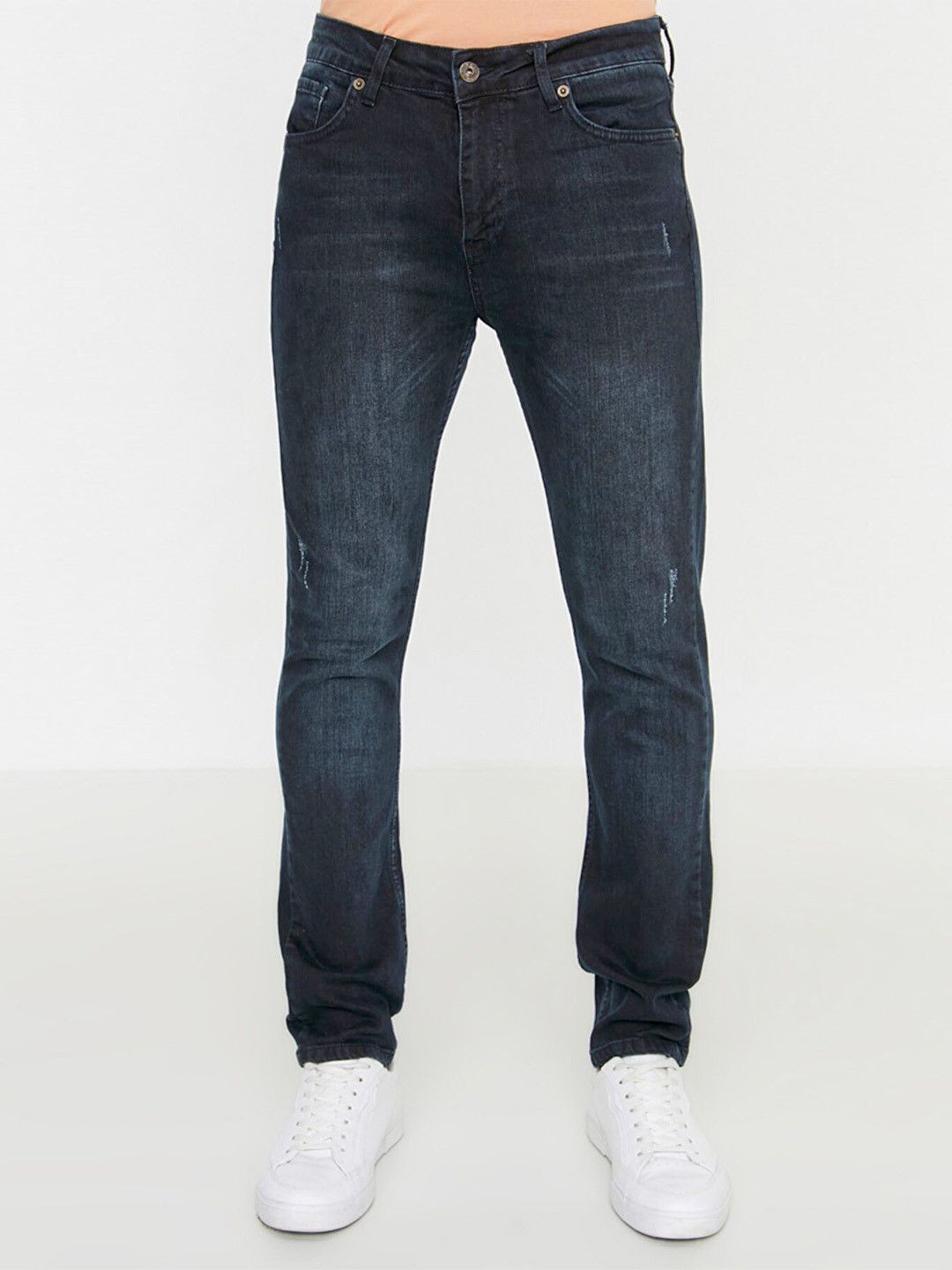 

Trendyol Men Navy Blue Light Fade Stretchable Jeans