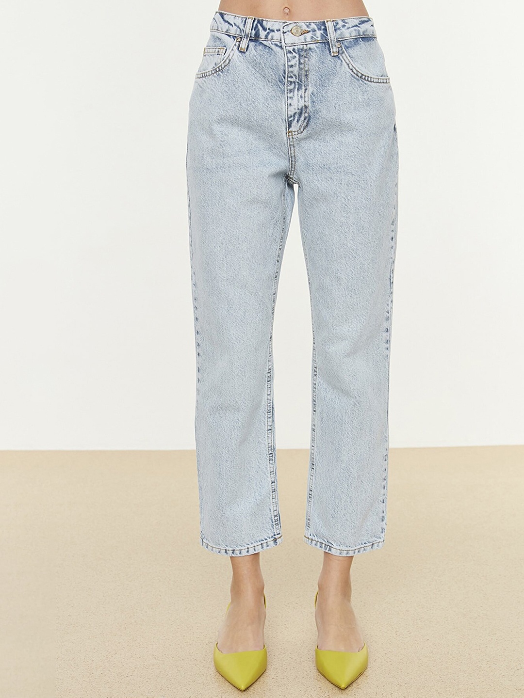 

Trendyol Women Blue Straight Fit High-Rise Jeans
