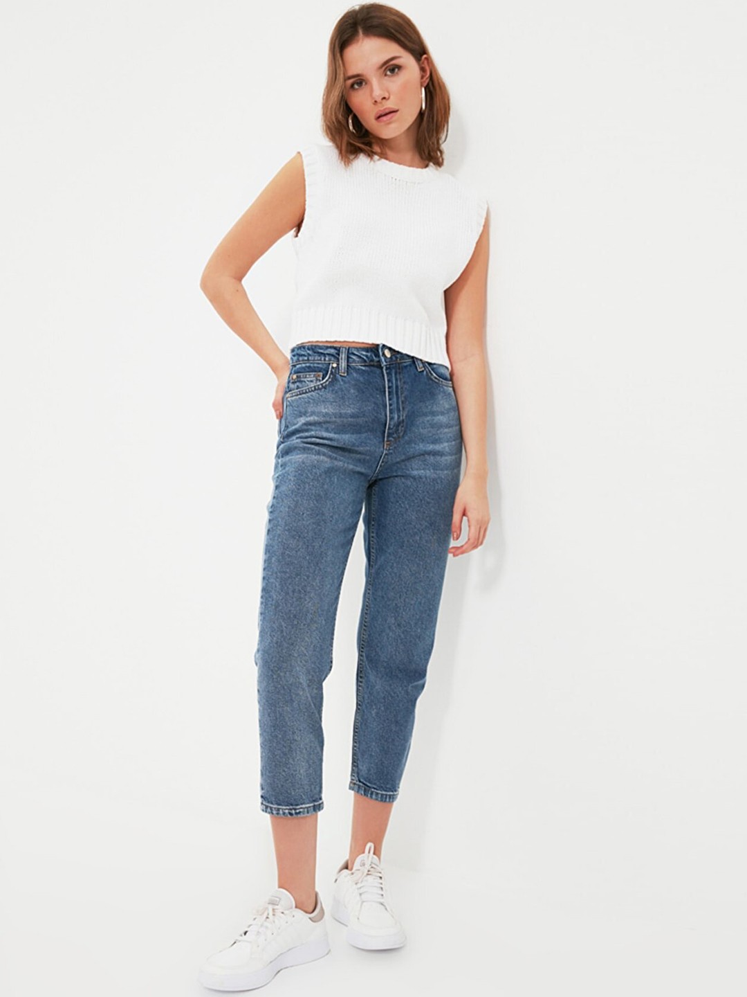 

Trendyol Women Women Navy Blue Mom Fit Pure Cotton Light Fade Jeans