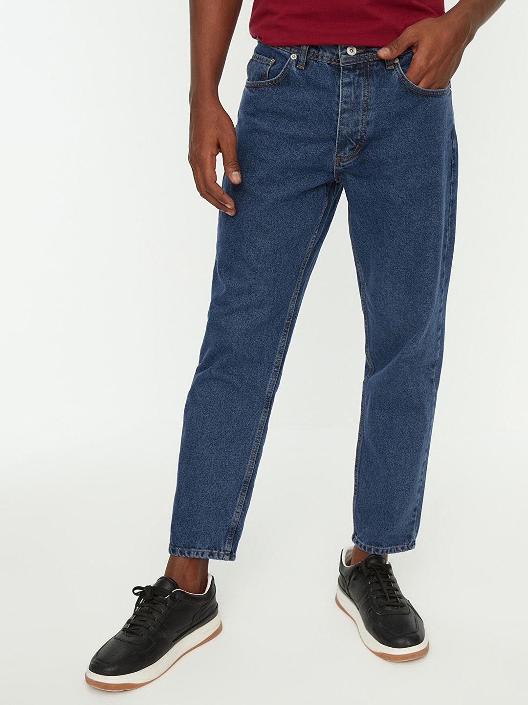 

Trendyol Men Navy Blue Pure Cotton Essential Relaxed Fit Stretchable Crop Jeans