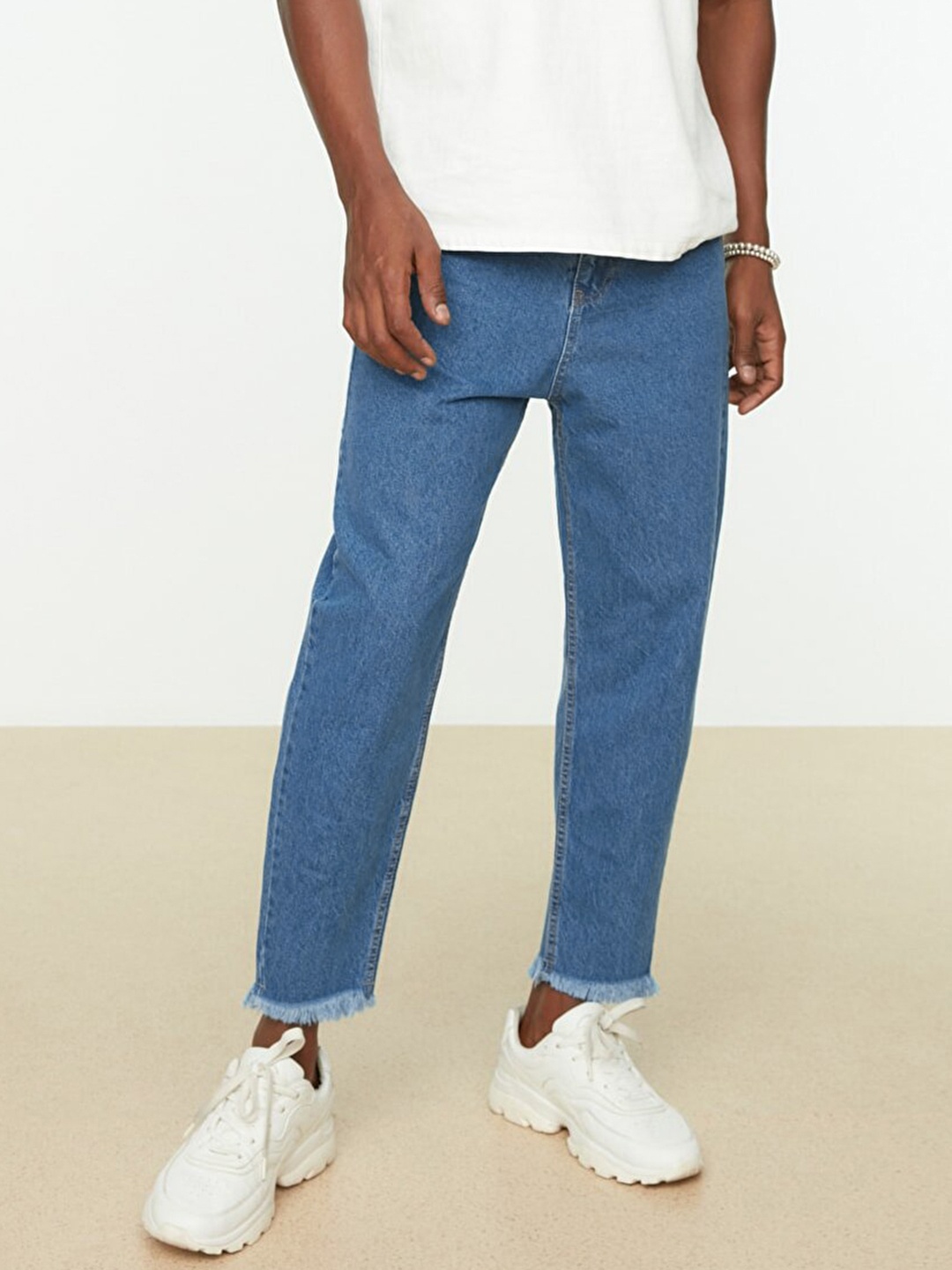 

Trendyol Men Blue Loose Fit Pure Cotton Cropped Jeans