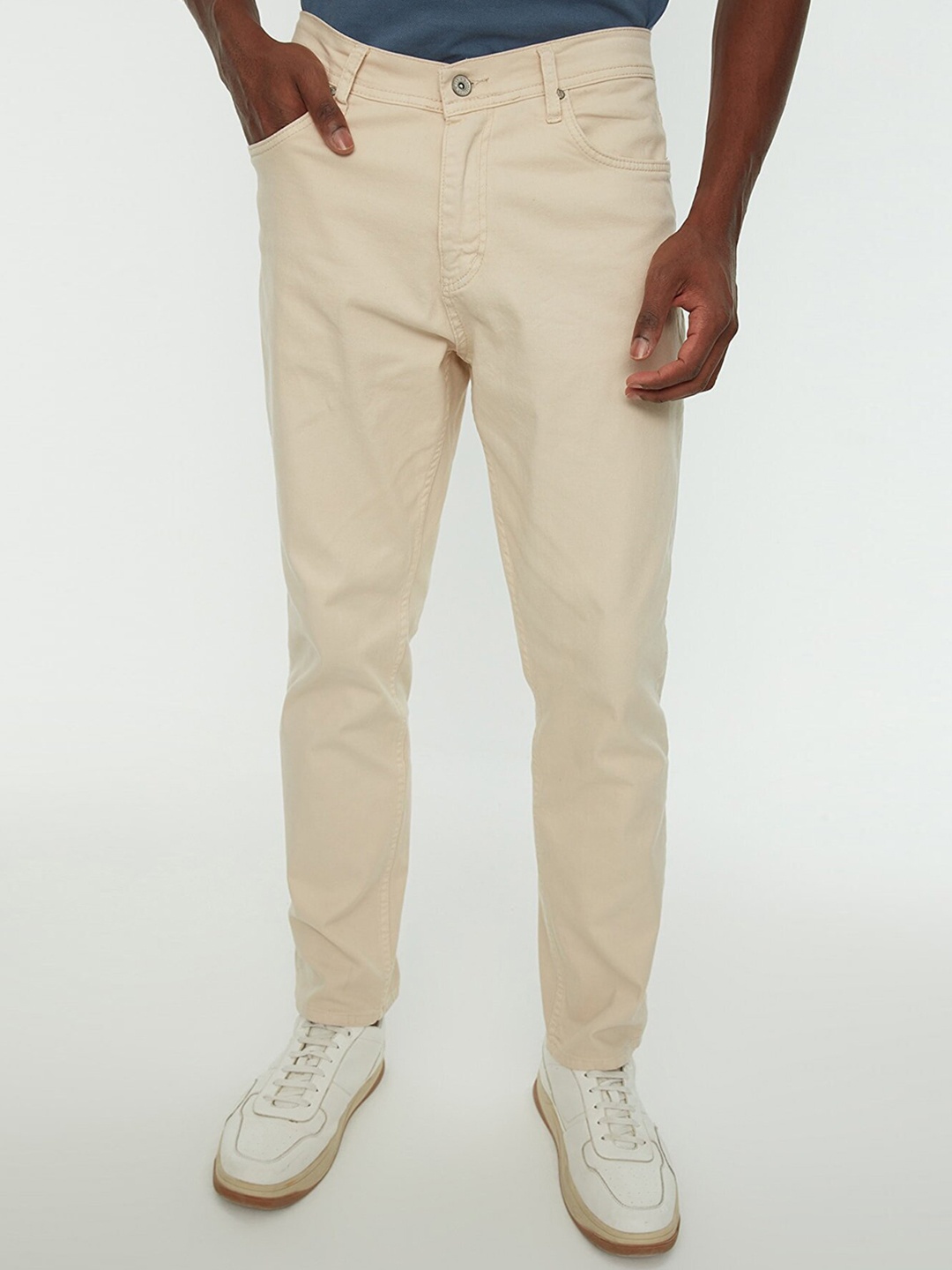 

Trendyol Men Beige Pure Cotton Relaxed Fit Jeans